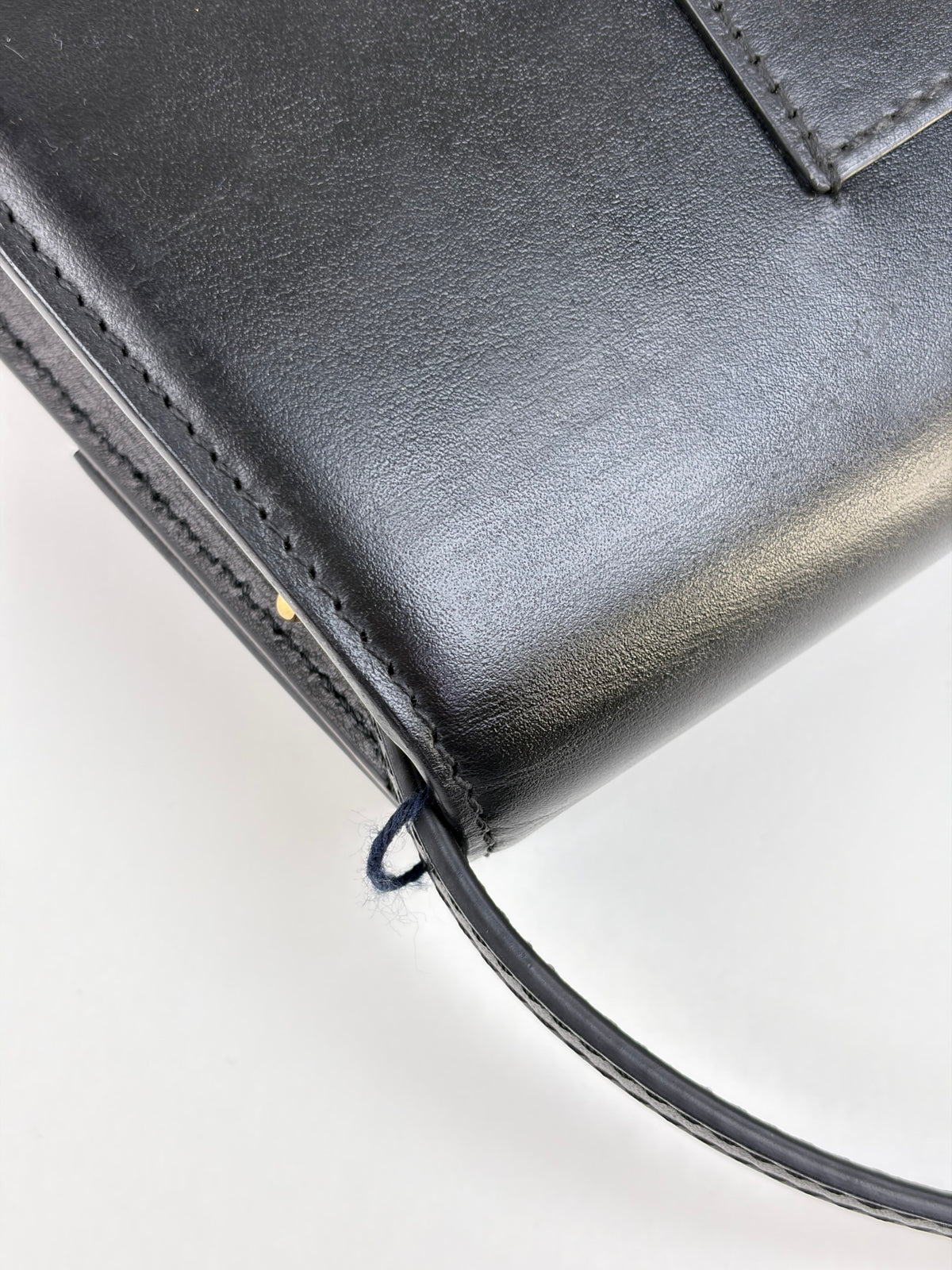 JACQUEMUS black the long bambino flap shoulder bag