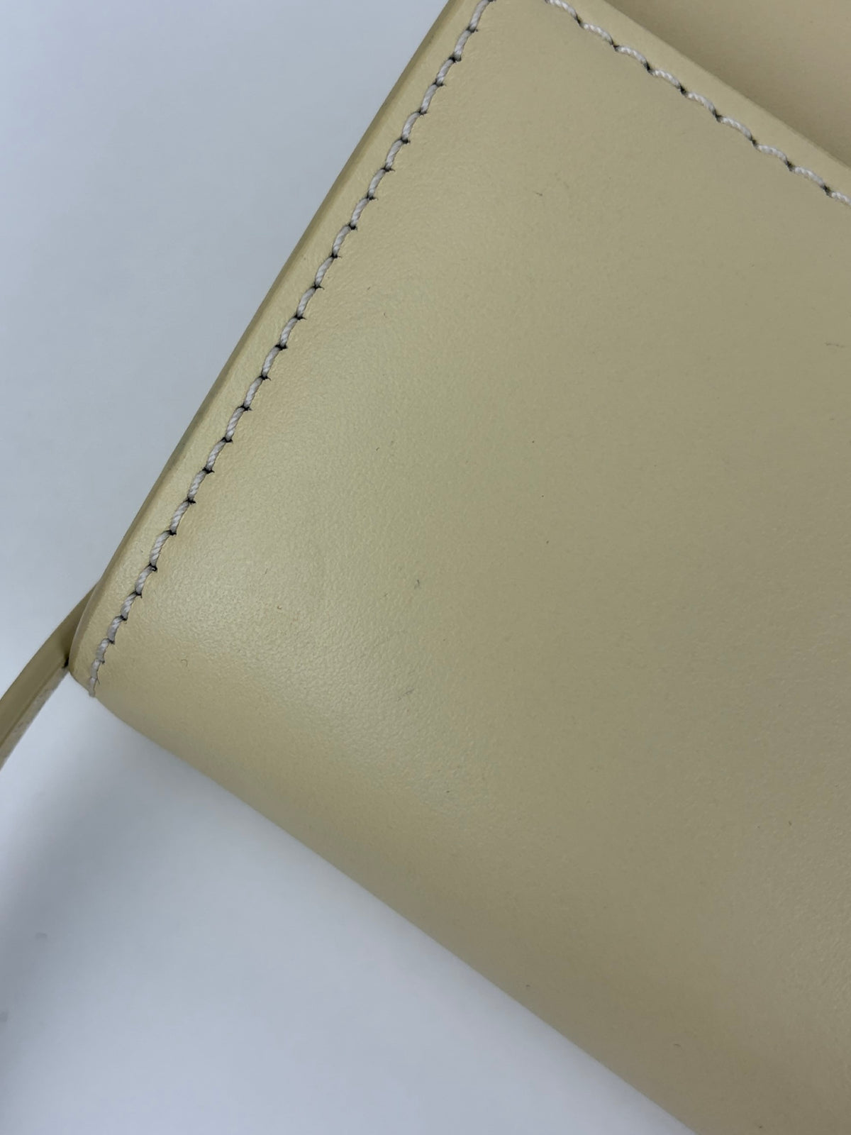 JACQUEMUS ivory the long bambino flap shoulder bag