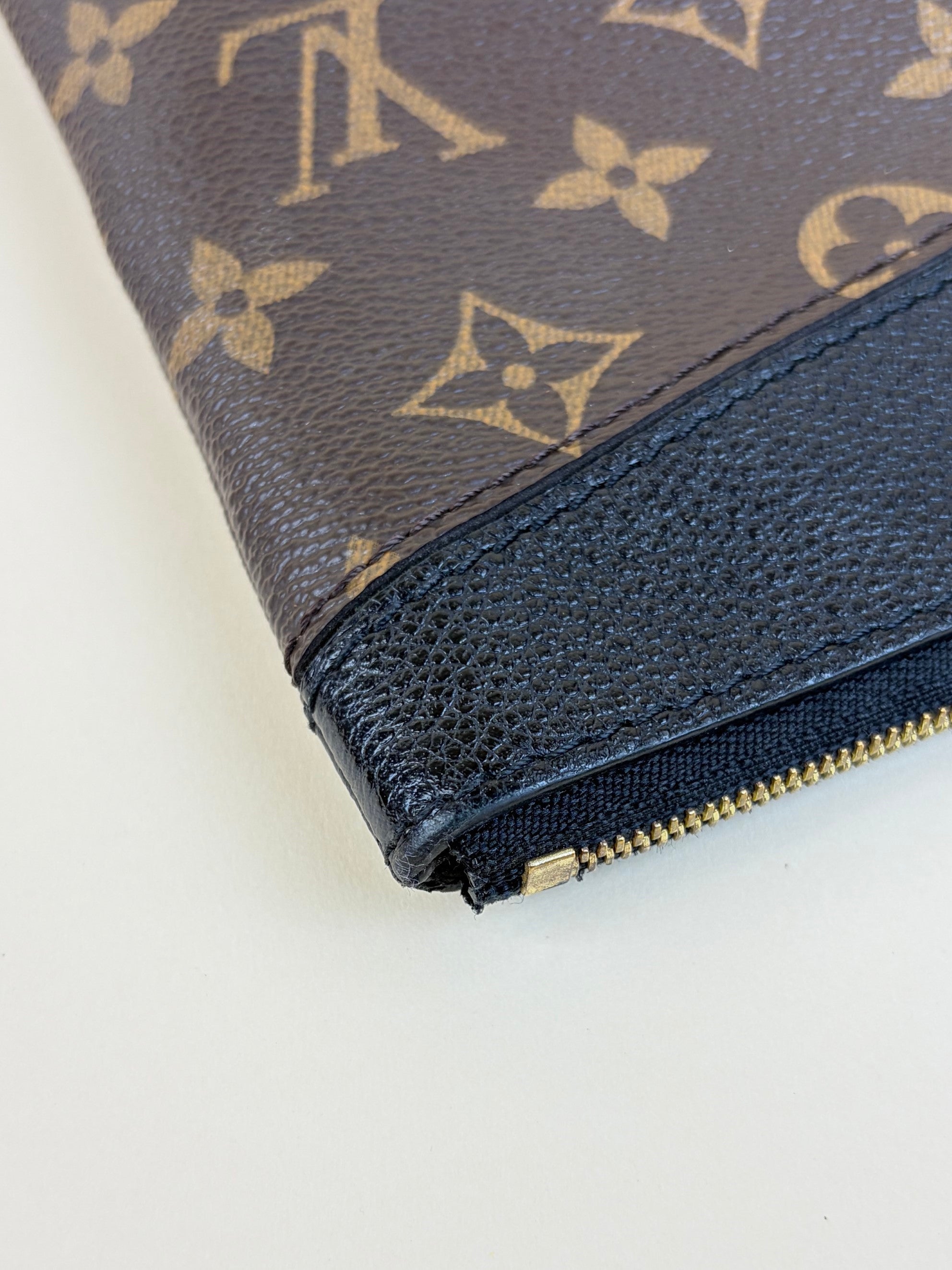 louis Vuitton black calfskin and monogram canvas daily pouch