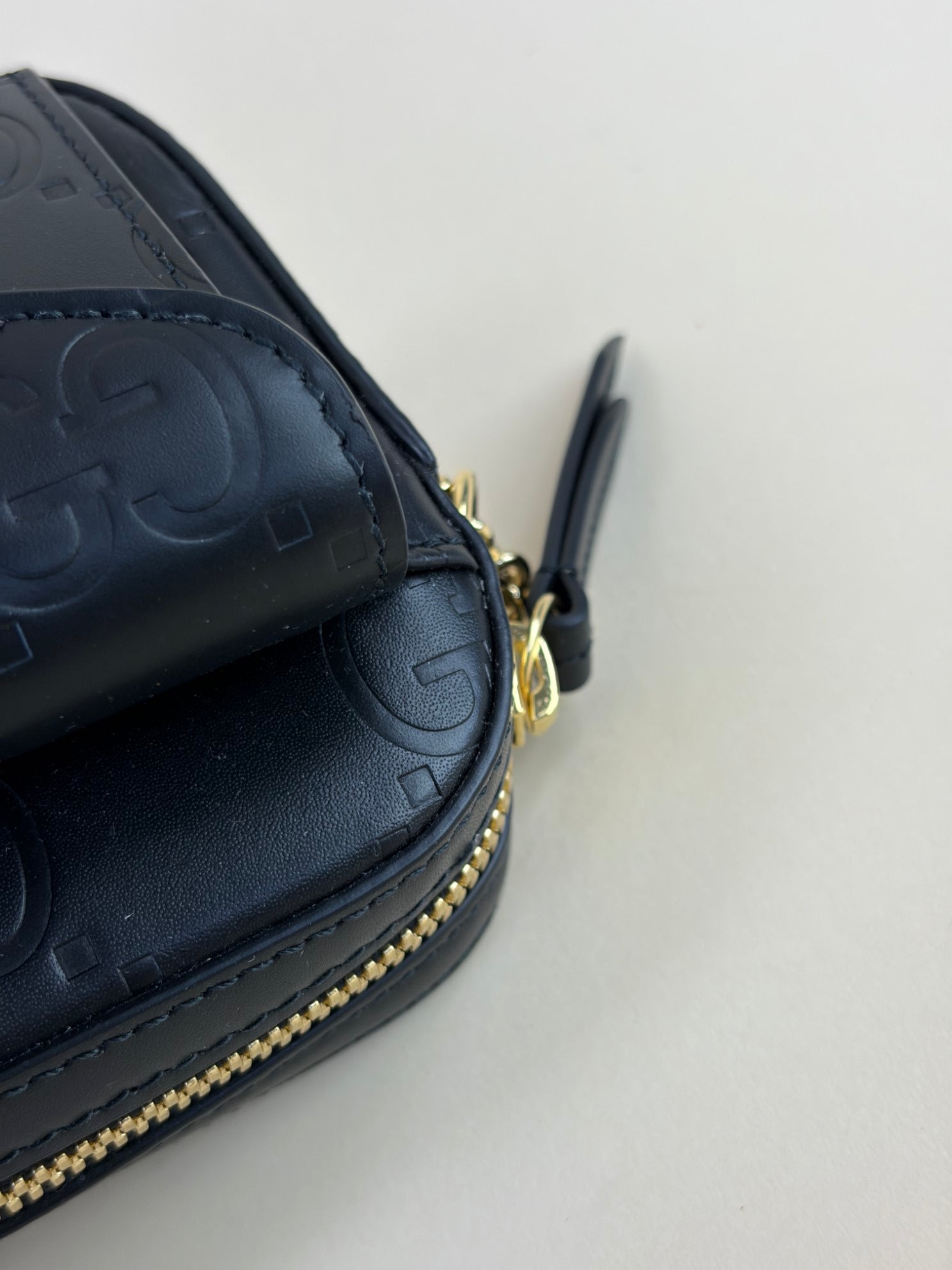 Gucci Black Gilbert GG Supreme Super Mini Debossed Chain Wallet