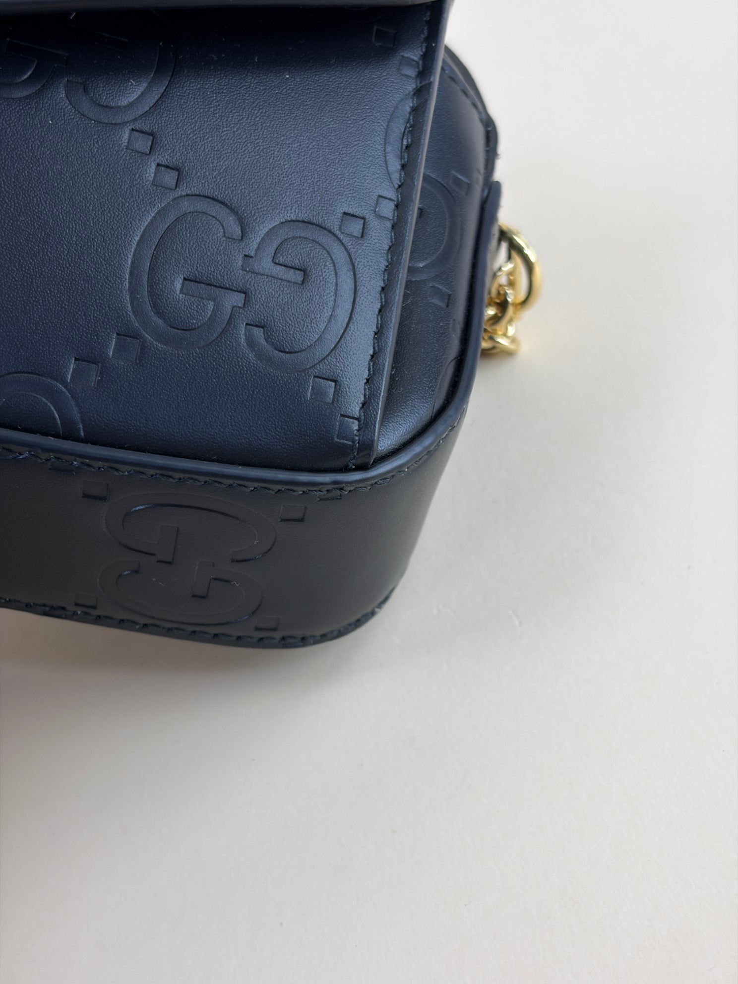 Gucci Black Gilbert GG Supreme Super Mini Debossed Chain Wallet