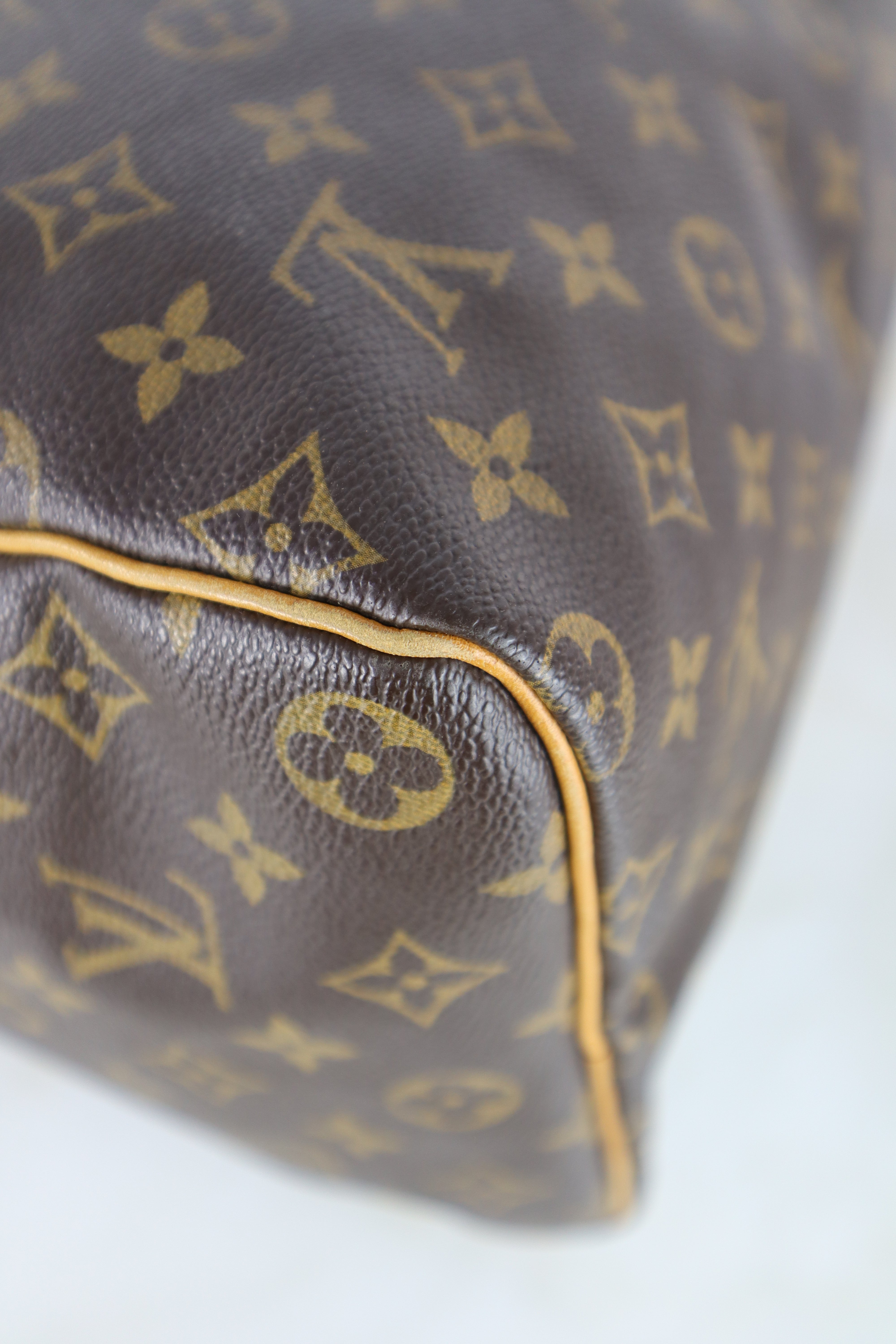 Louis Vuitton Monogram Speedy 40 Bag