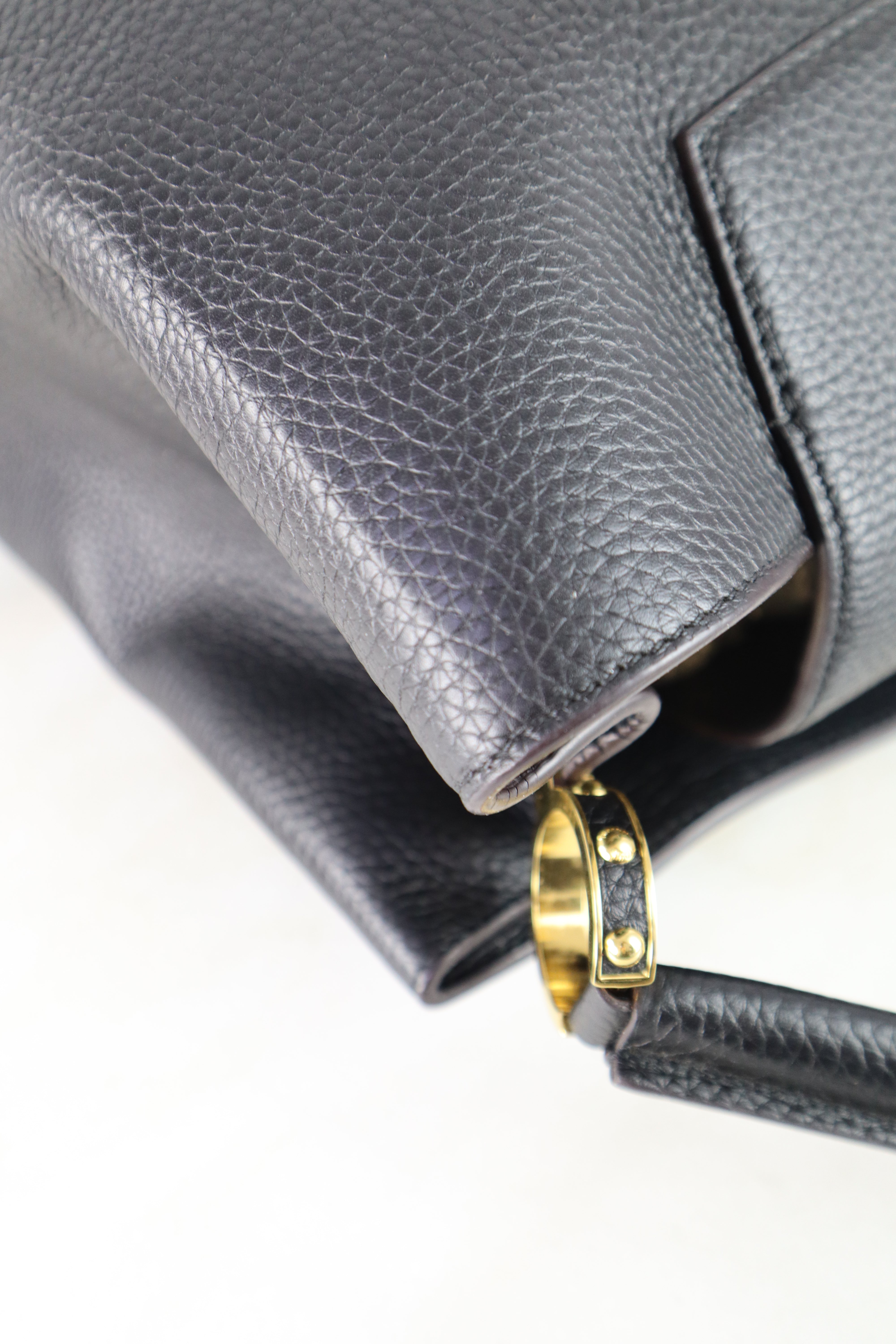 Louis Vuitton Black Capucines GM Tote Bag