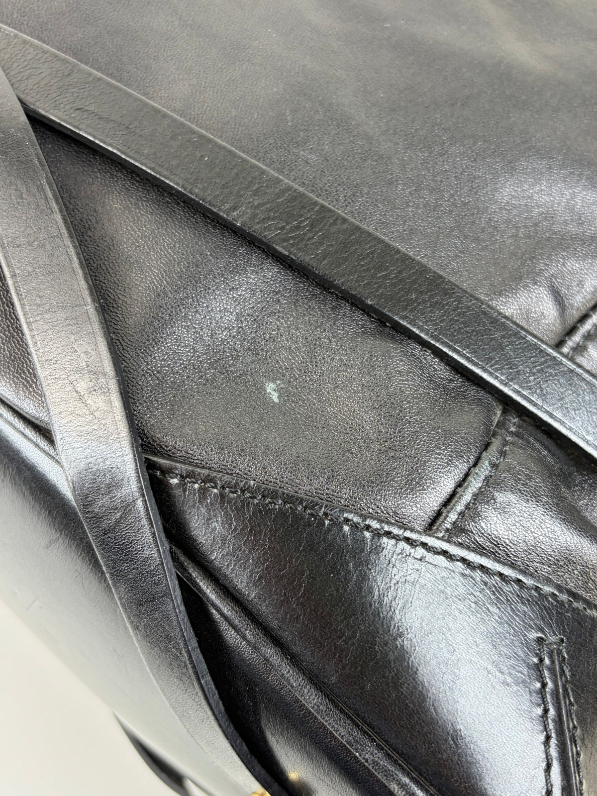 Burberry black soft leather landscape bridle large iynher tote bag