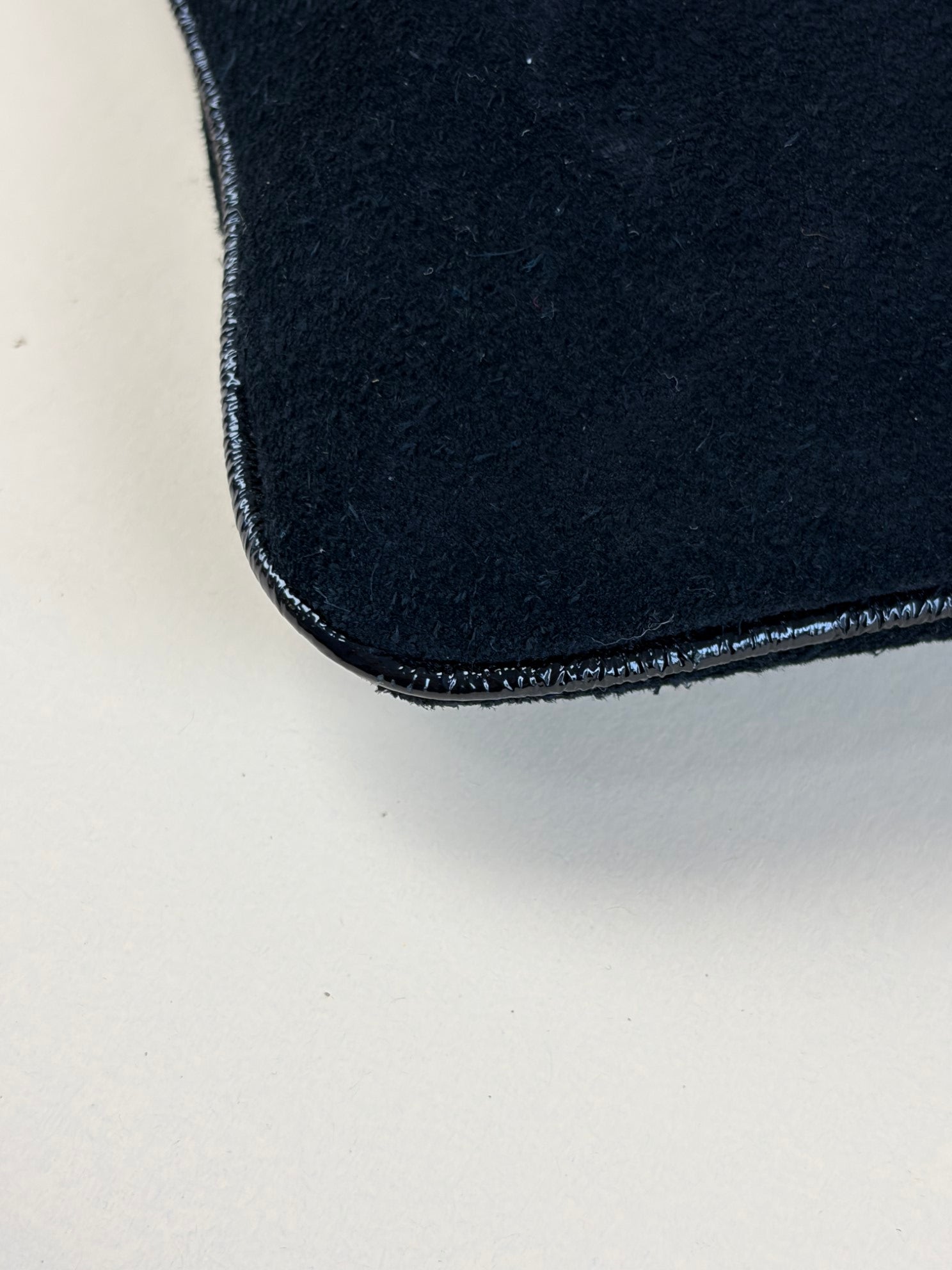 Gucci Black Suede GG Ophidia Vintage Zip Clutch