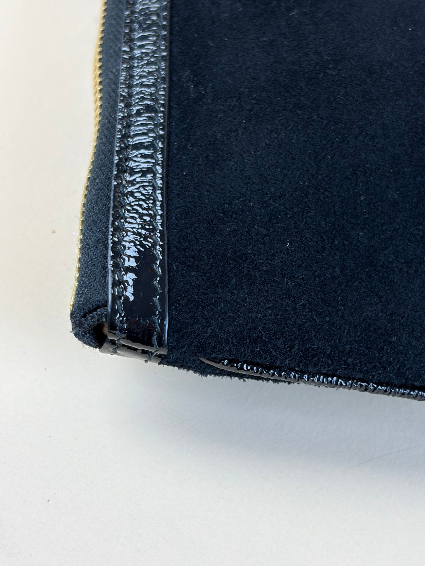 Gucci Black Suede GG Ophidia Vintage Zip Clutch