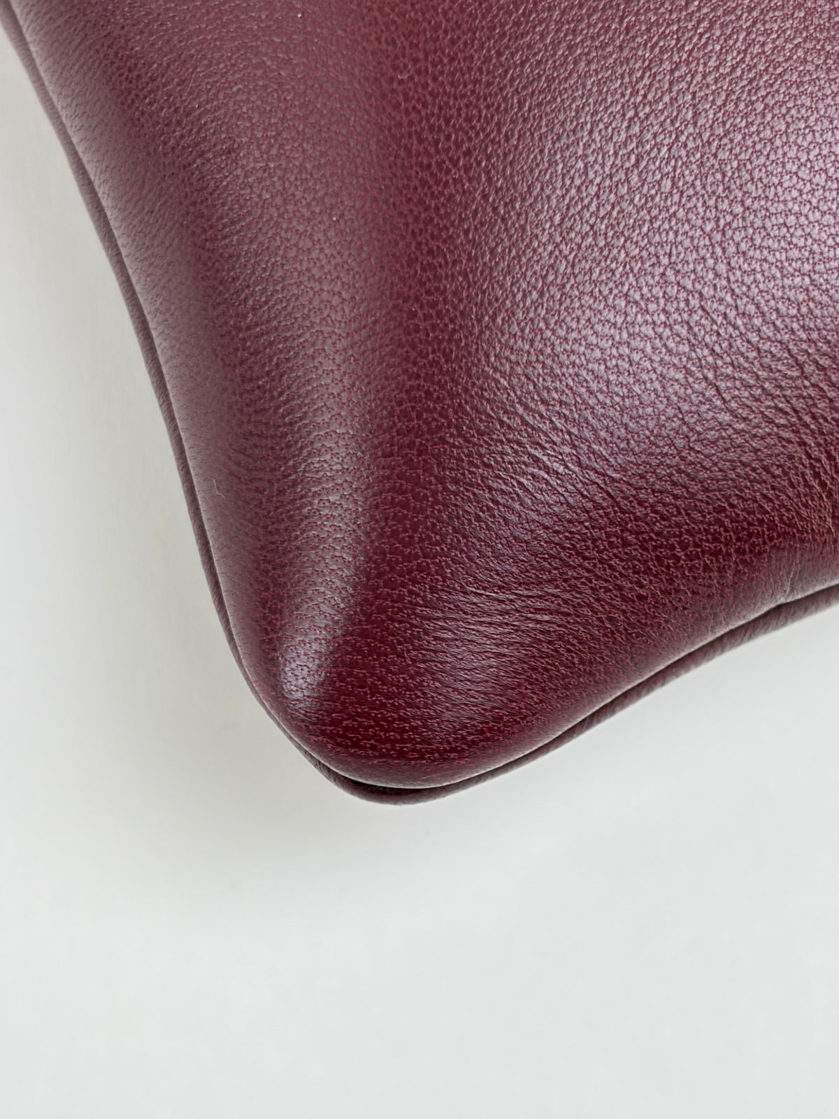 ysl burgundy calypso lambskin small zipped pouch