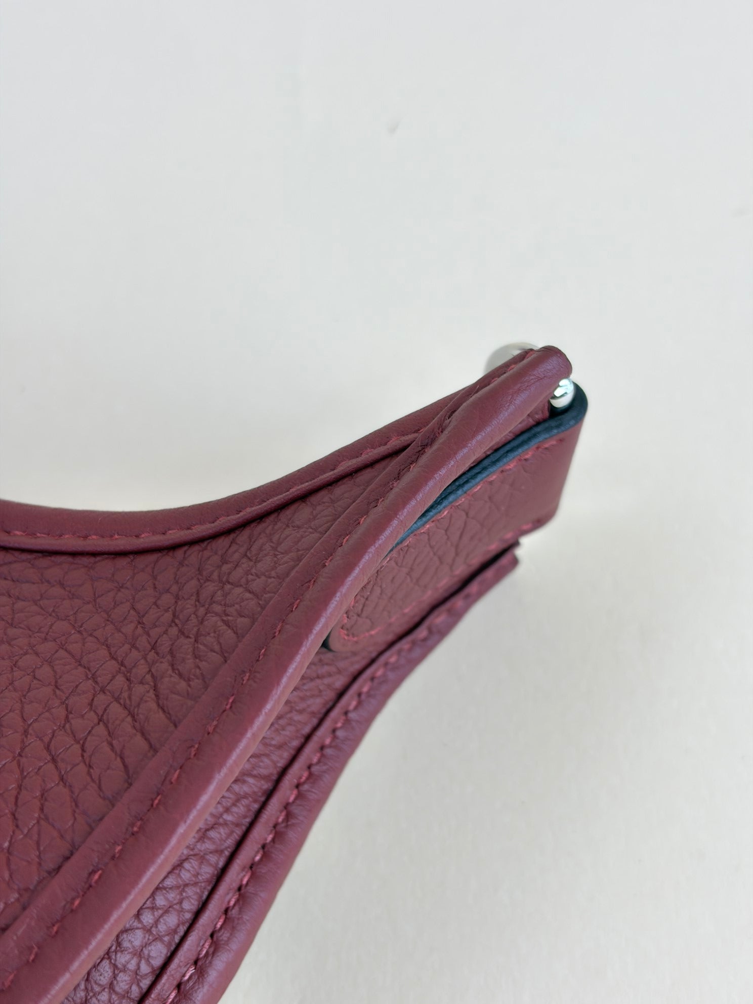 Hermes rouge h tourbillon Clemence evelyne 29