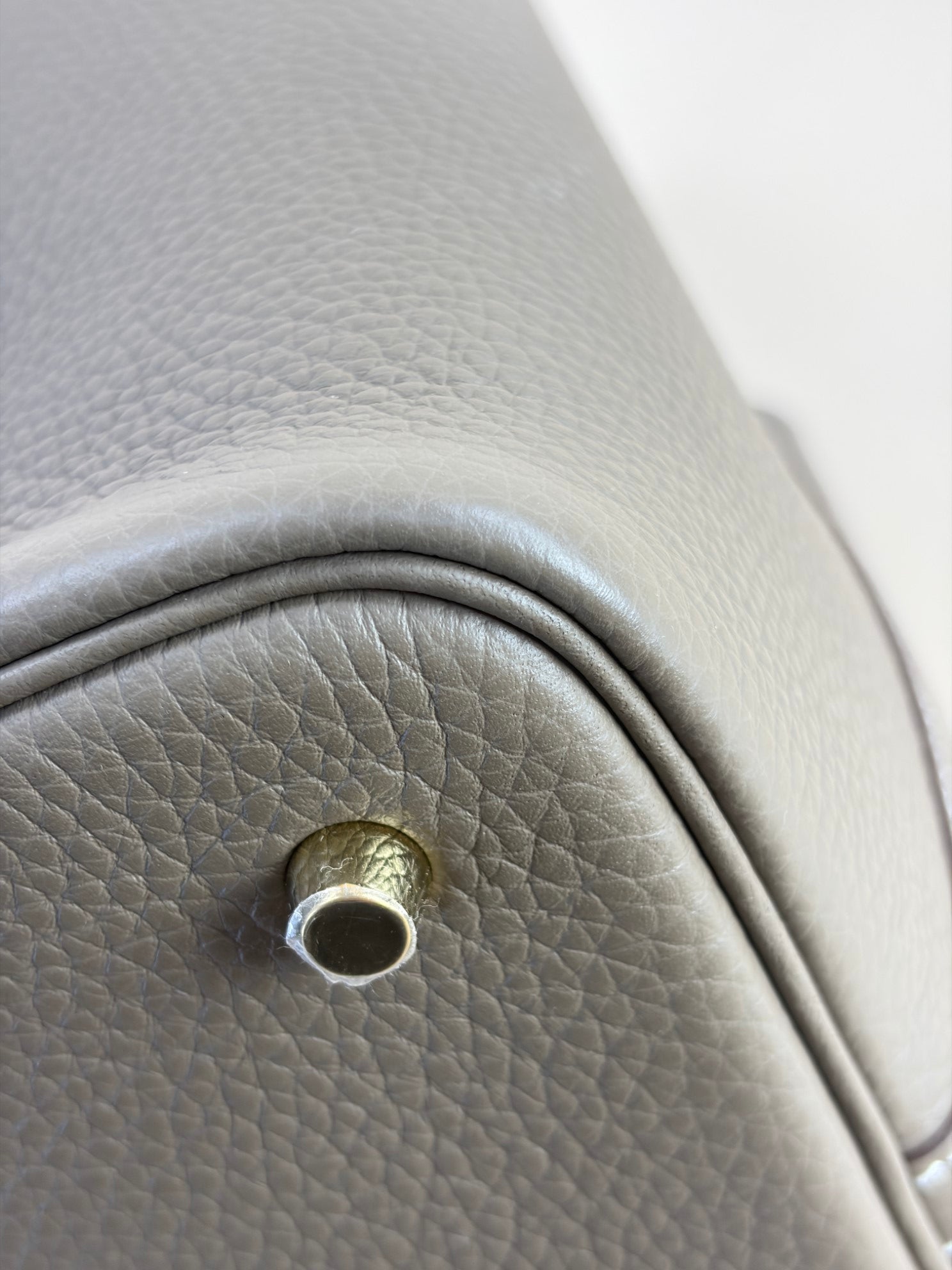 Hermes etoupe taunillon Clemence Picot in Lock 22 Bag