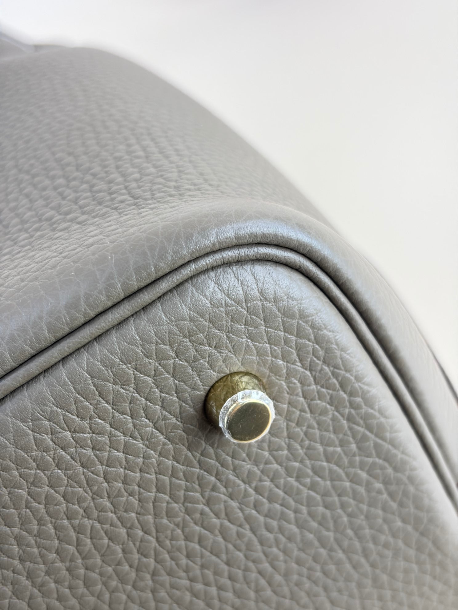 Hermes etoupe taunillon Clemence Picot in Lock 22 Bag