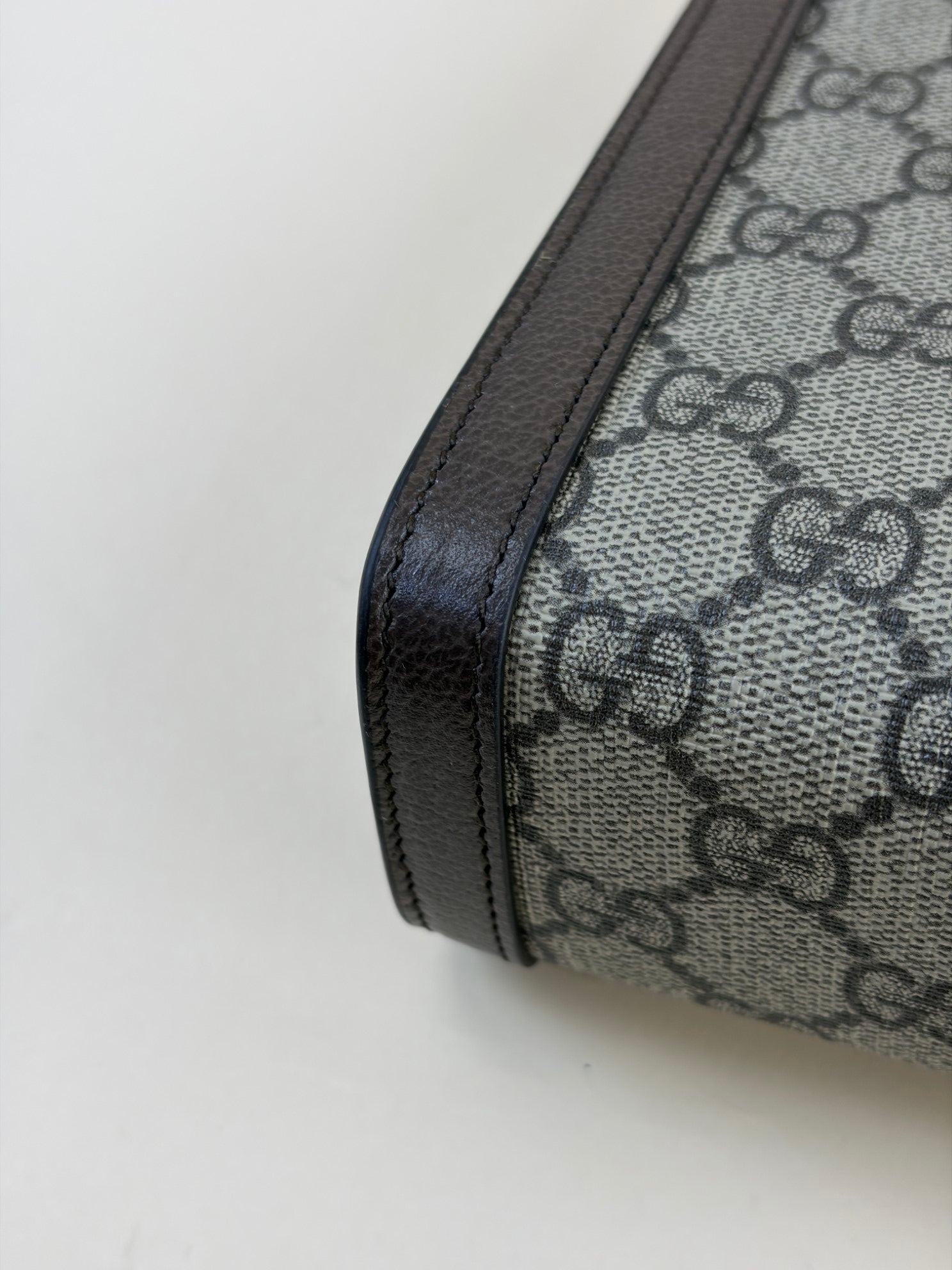 Gucci Ebony GG Supreme Ophidia Small Pouch with Holder