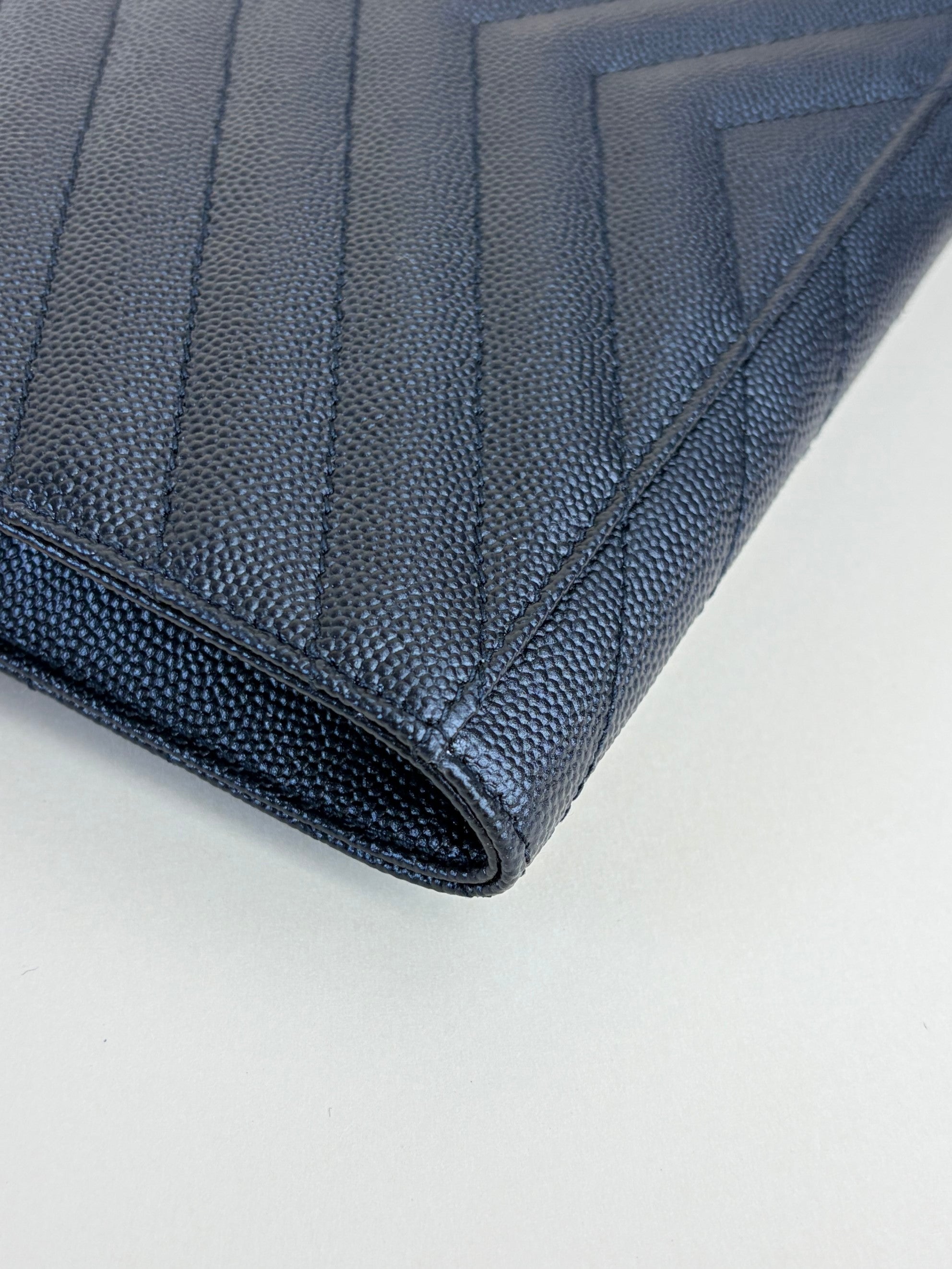 ysl black grain de pouch leather Cassandre matelassé flap