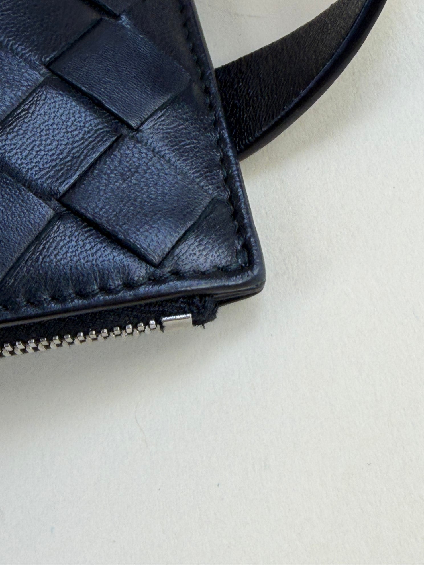 Bottega Veneta Black Intrecciato Nappa Men's Belt Bag