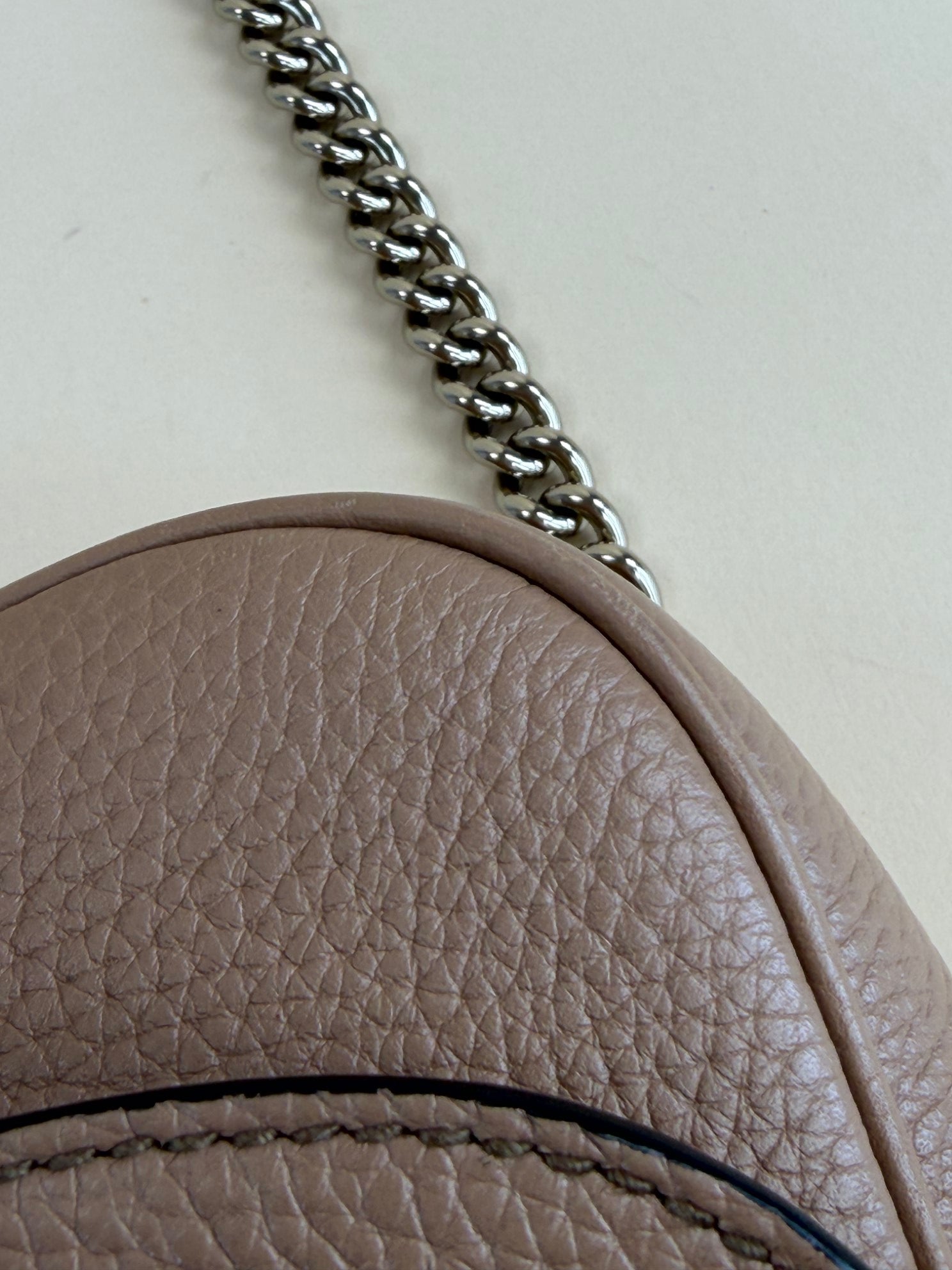 Gucci pebbled calfskin medium soho flap chain crossbody bag