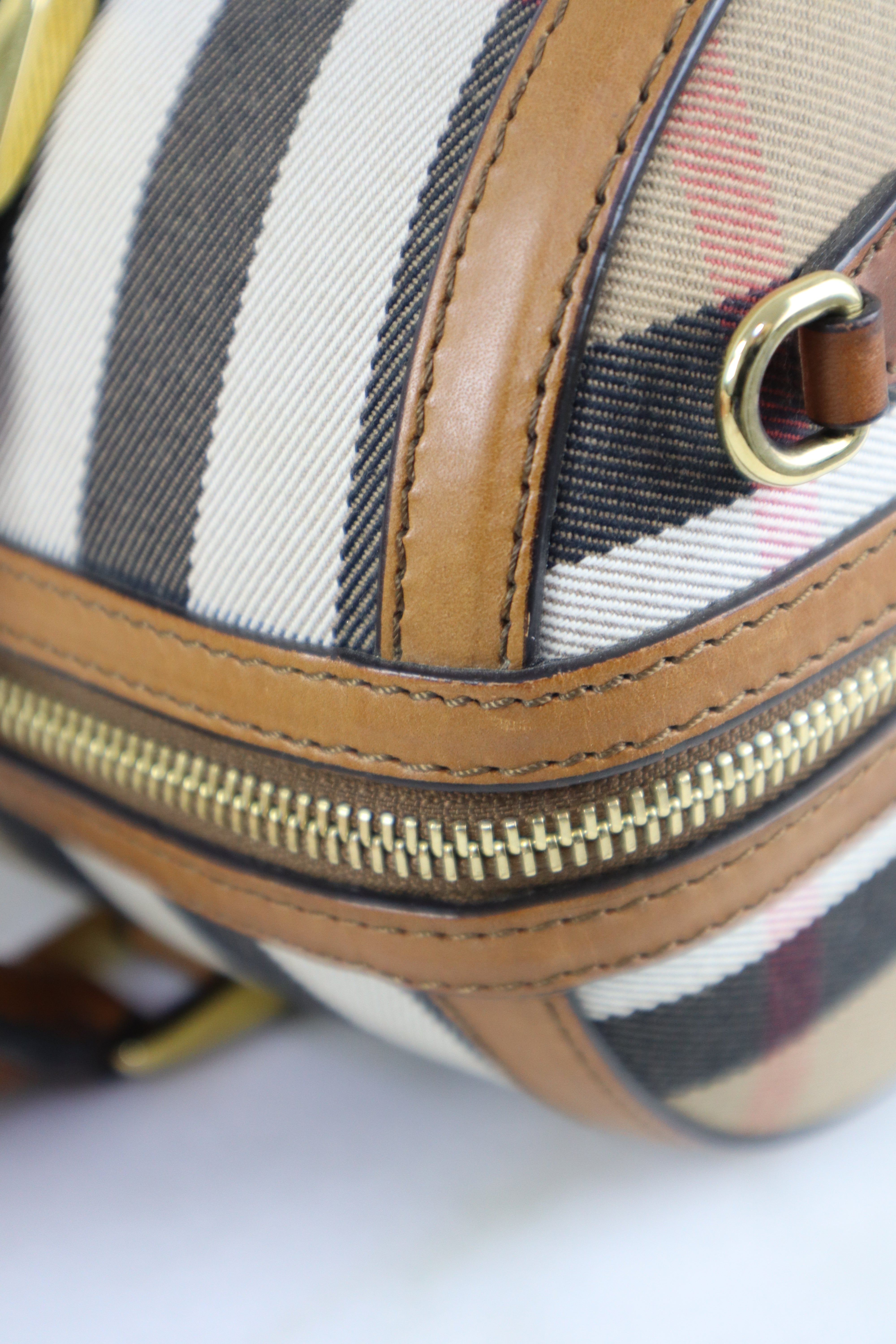 Burberry House Check Camel Derby Boston Alchester Bowling Medium Bag