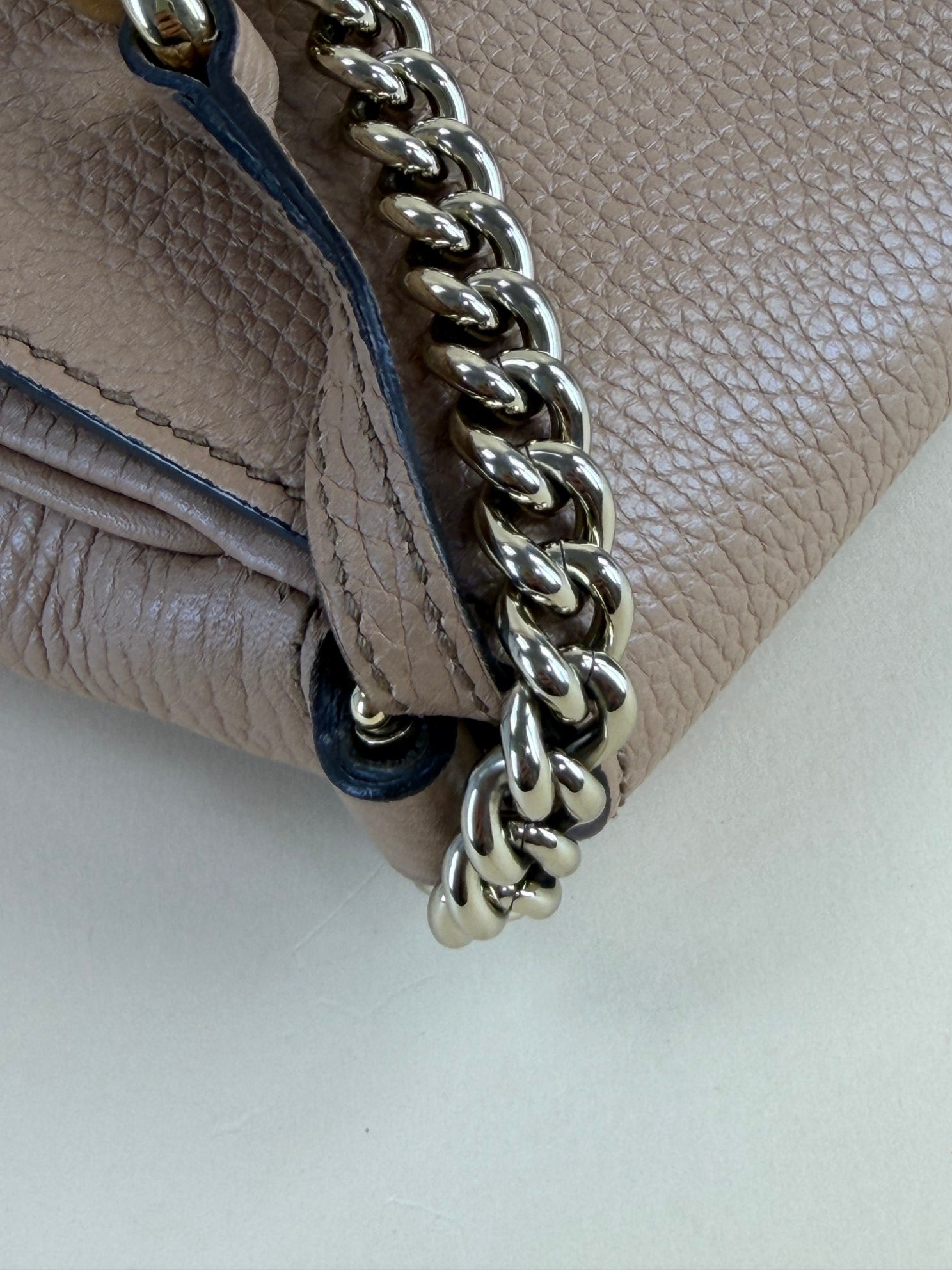 Gucci pebbled calfskin medium soho flap chain crossbody bag