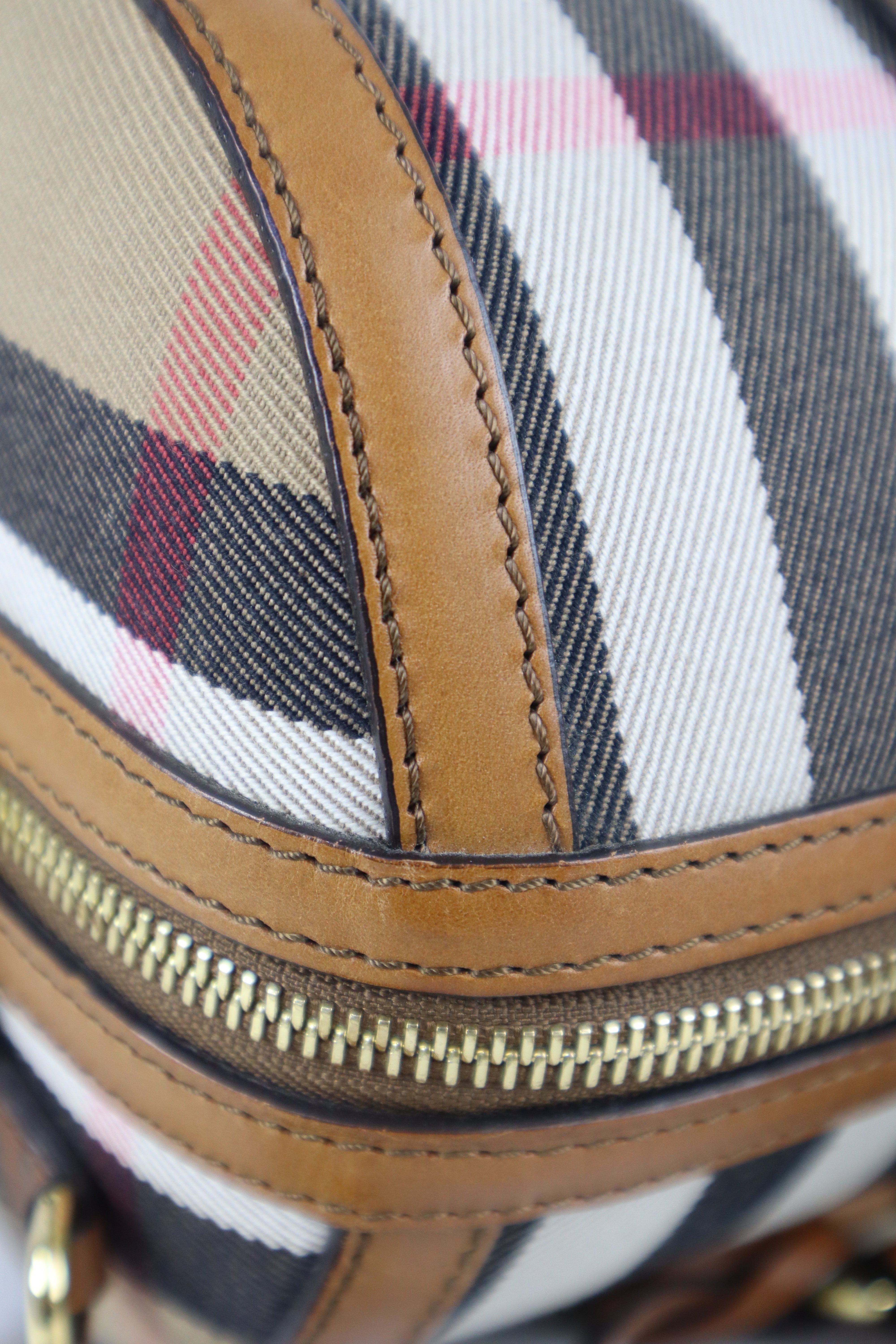 Burberry House Check Camel Derby Boston Alchester Bowling Medium Bag
