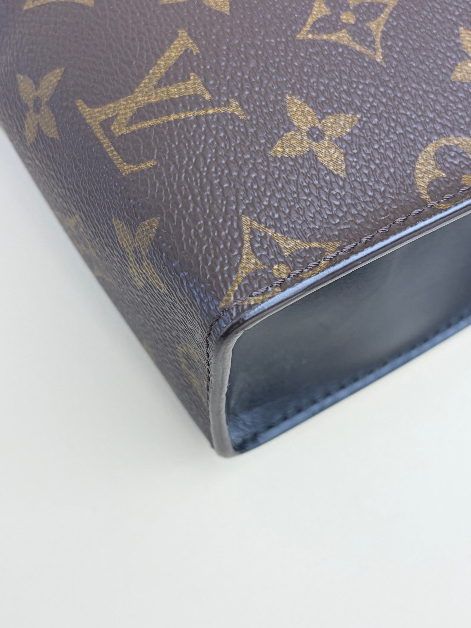 louis Vuitton black calfskin and monogram canvas toilette Mn pouch
