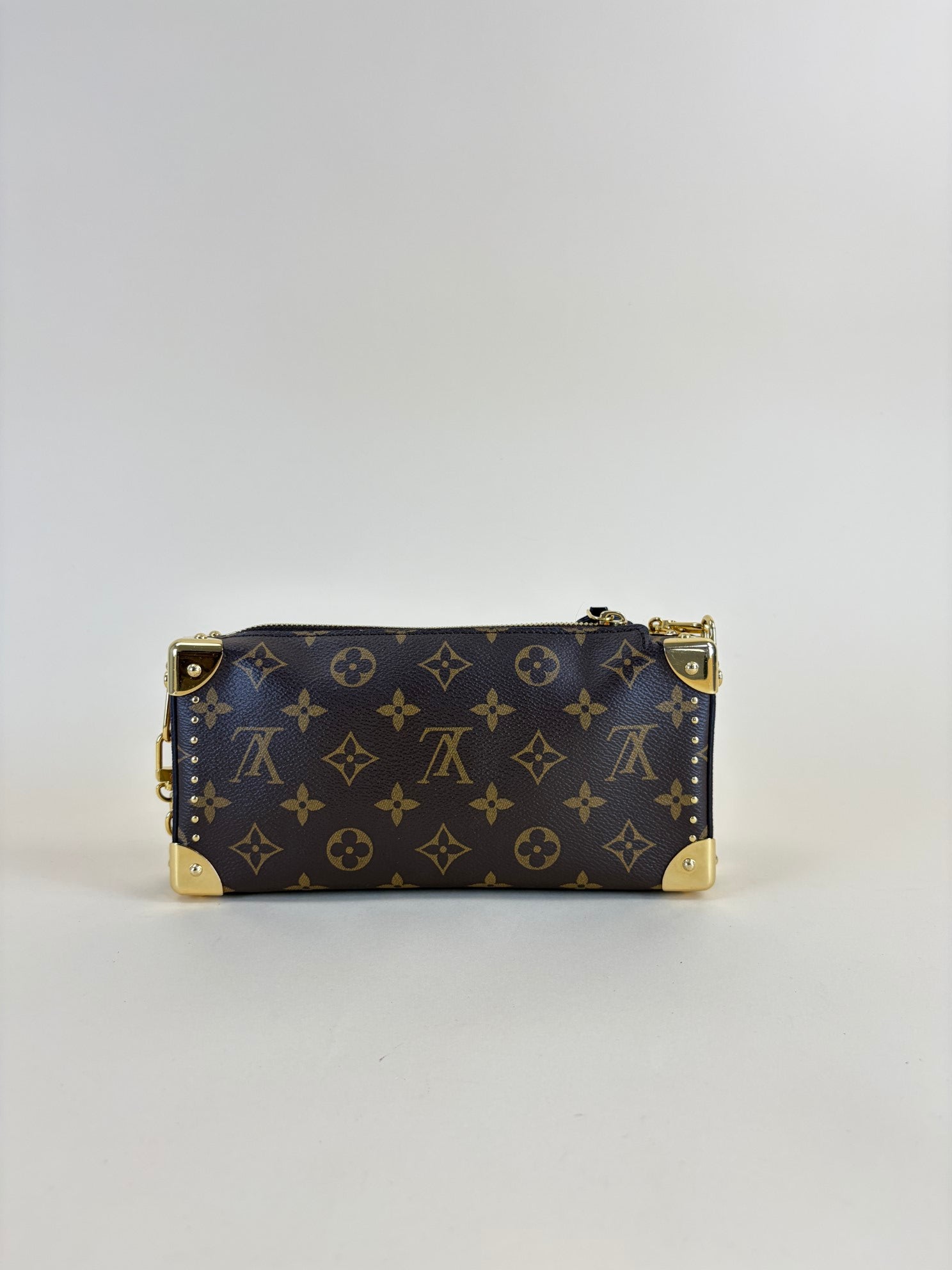 LOUIS VUITTON slim trunk reverie monogram with s lock and studs' chain handbag