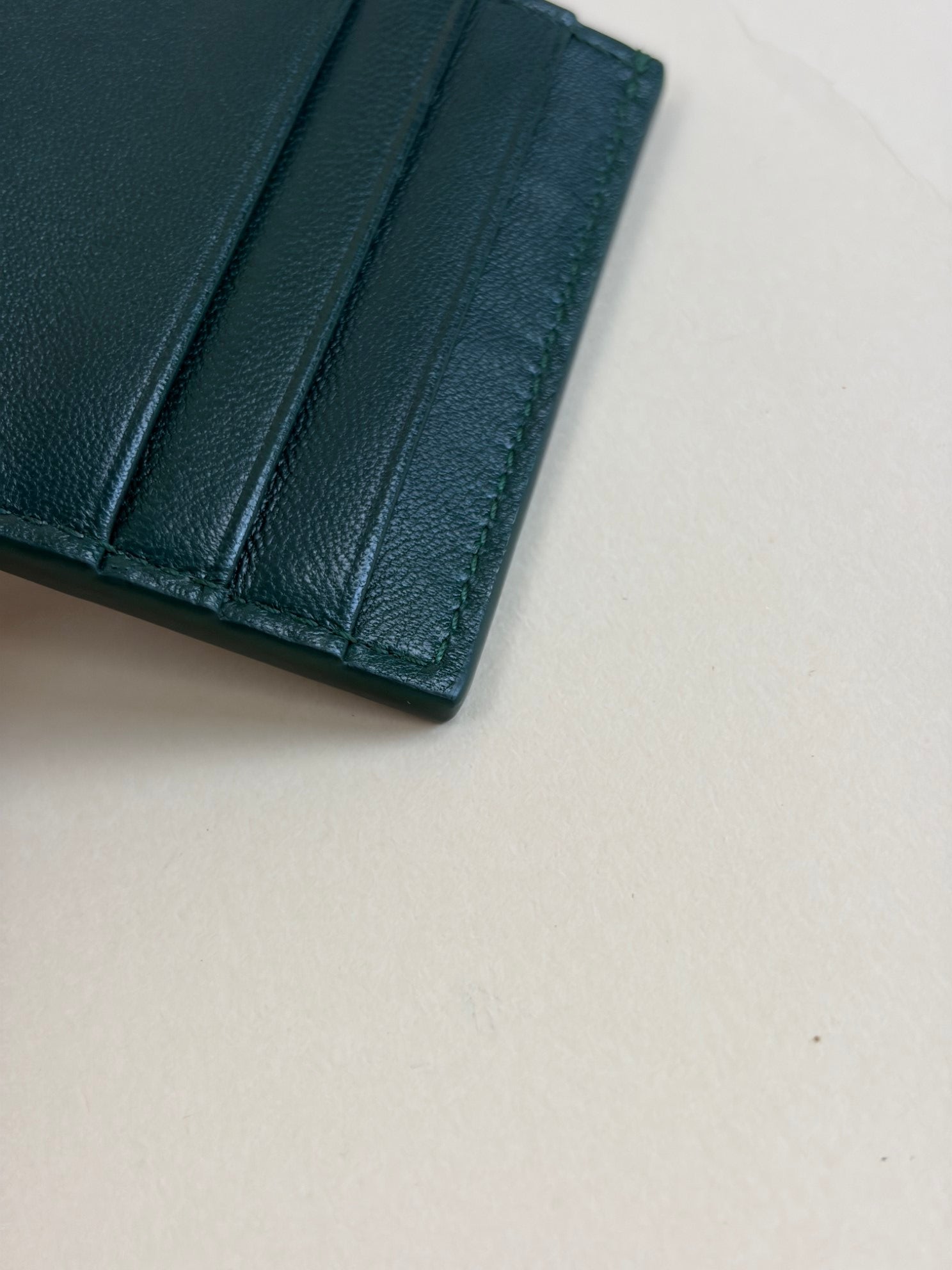 bottega Veneta casetta credit case emerald, green napa