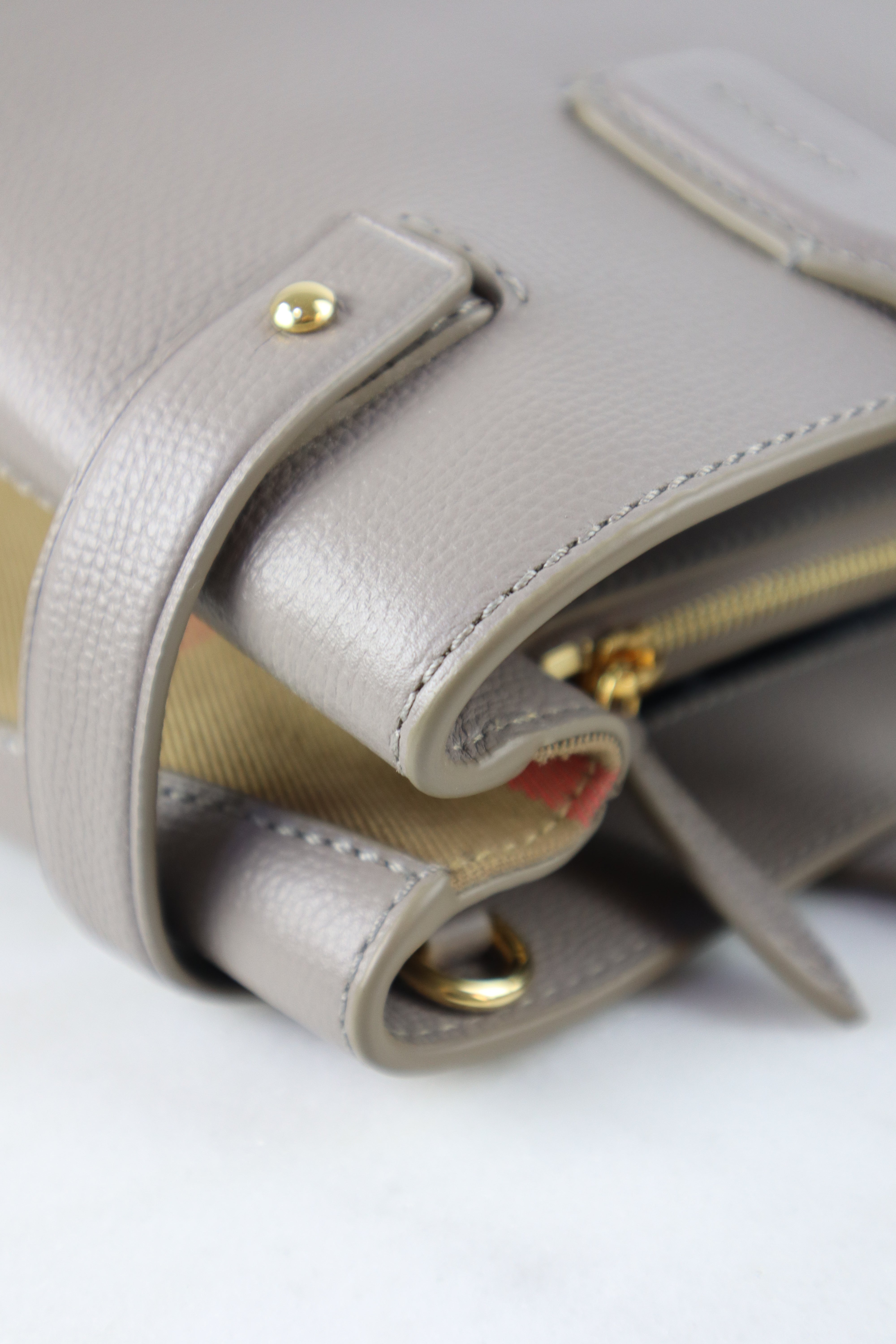 Burberry Grey Banner House Check Medium Tote Bag W/ Strap