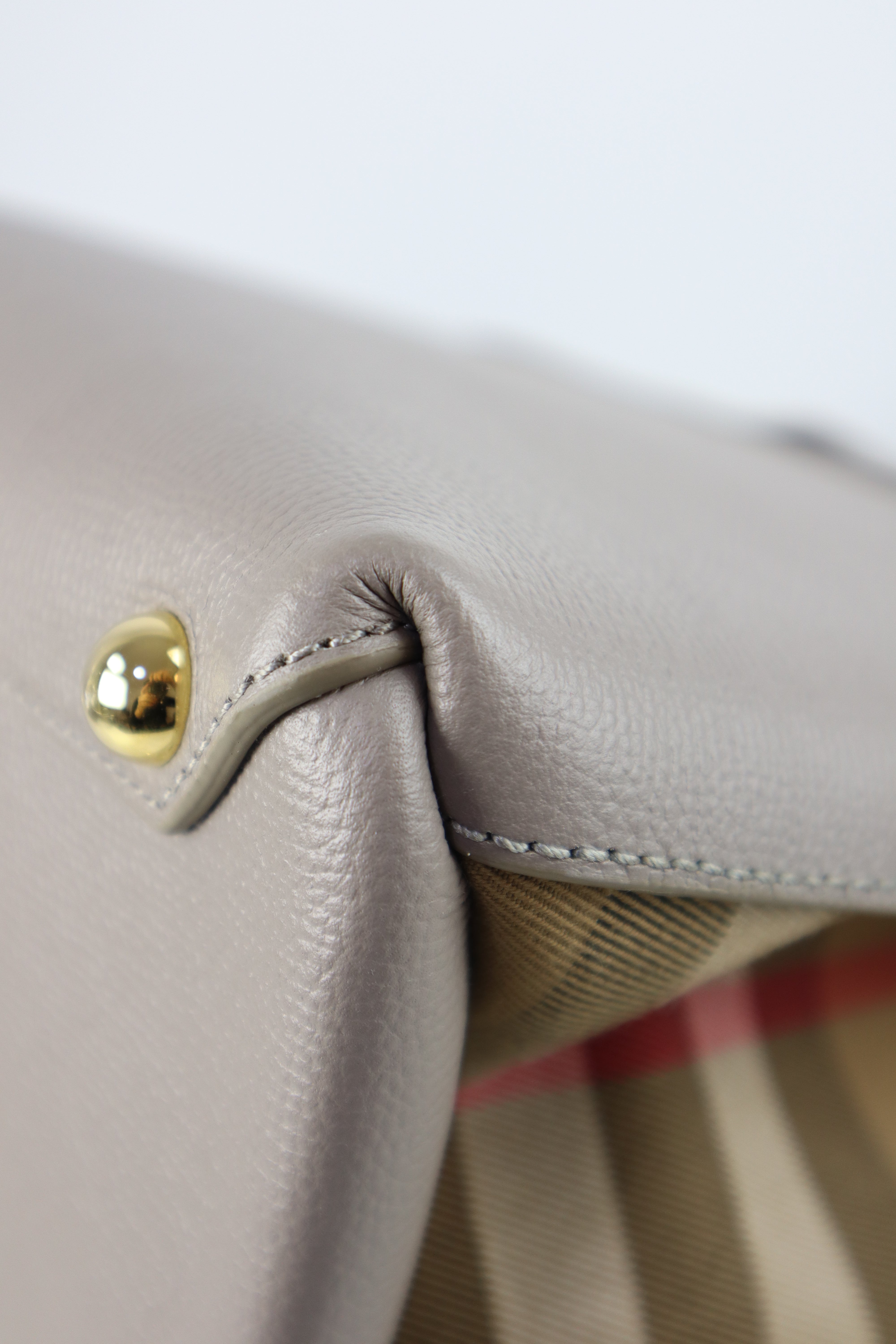 Burberry Grey Banner House Check Medium Tote Bag W/ Strap