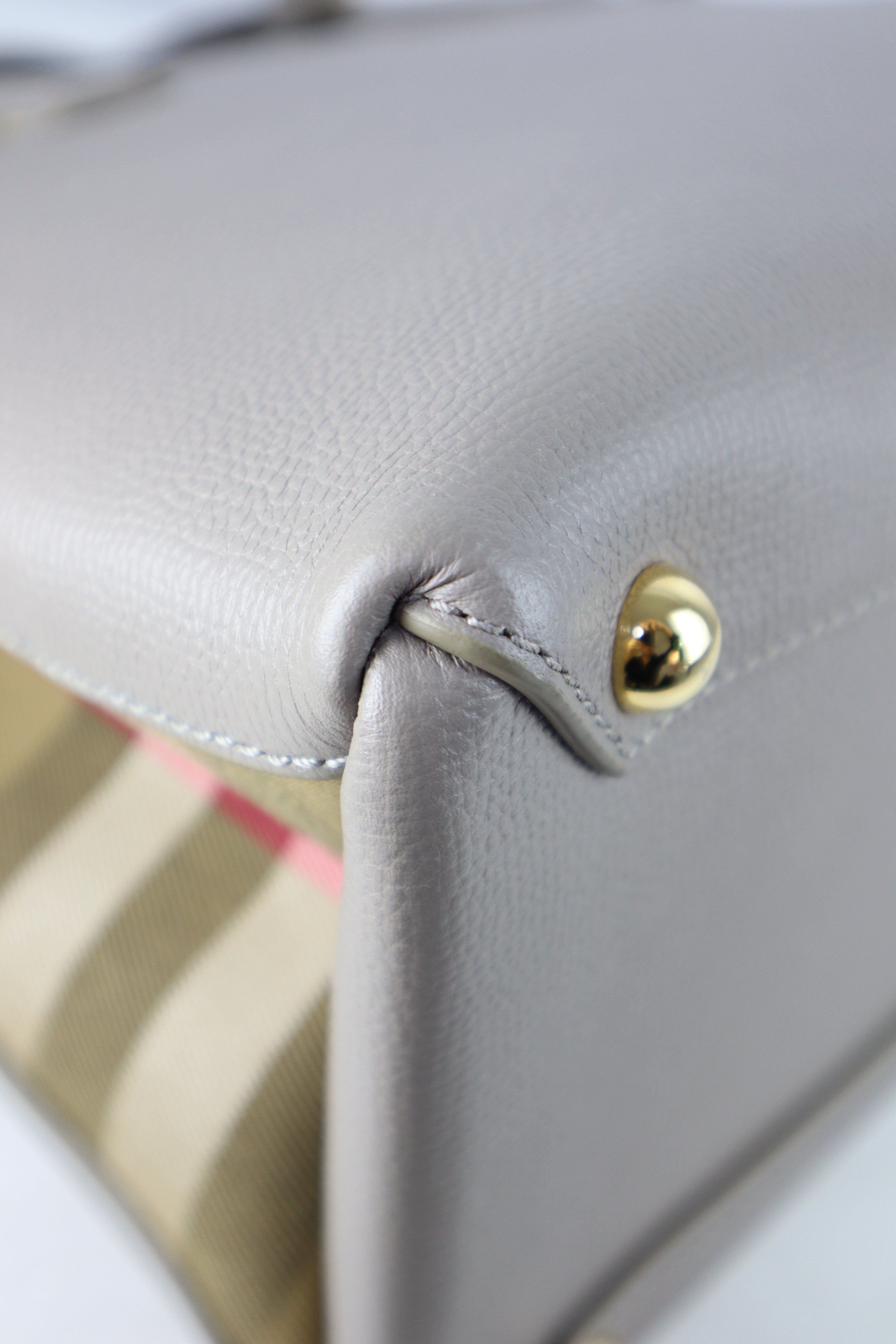 Burberry Grey Banner House Check Medium Tote Bag W/ Strap