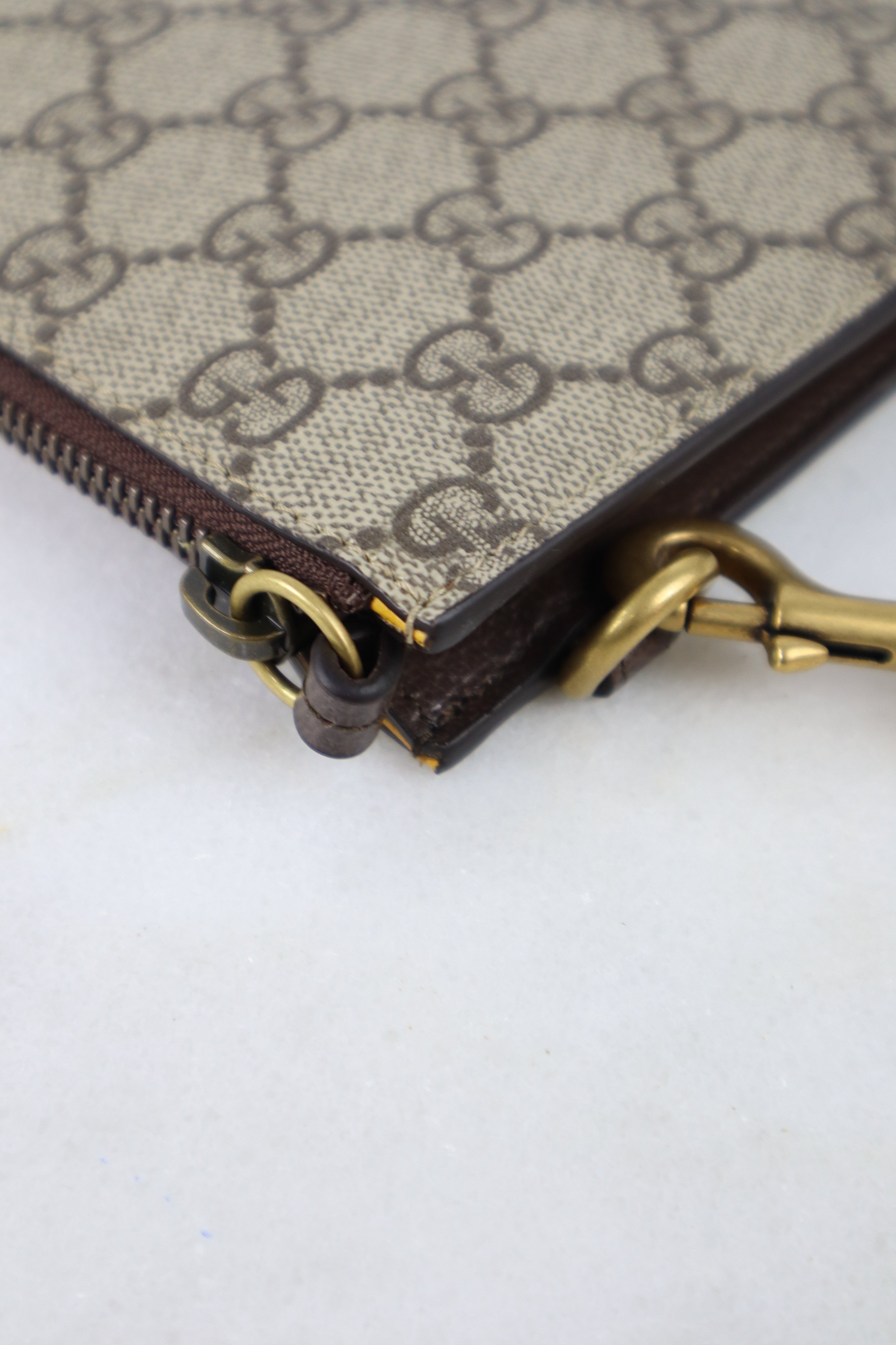 Gucci Beige GG Supreme Neo Vintage Pouch