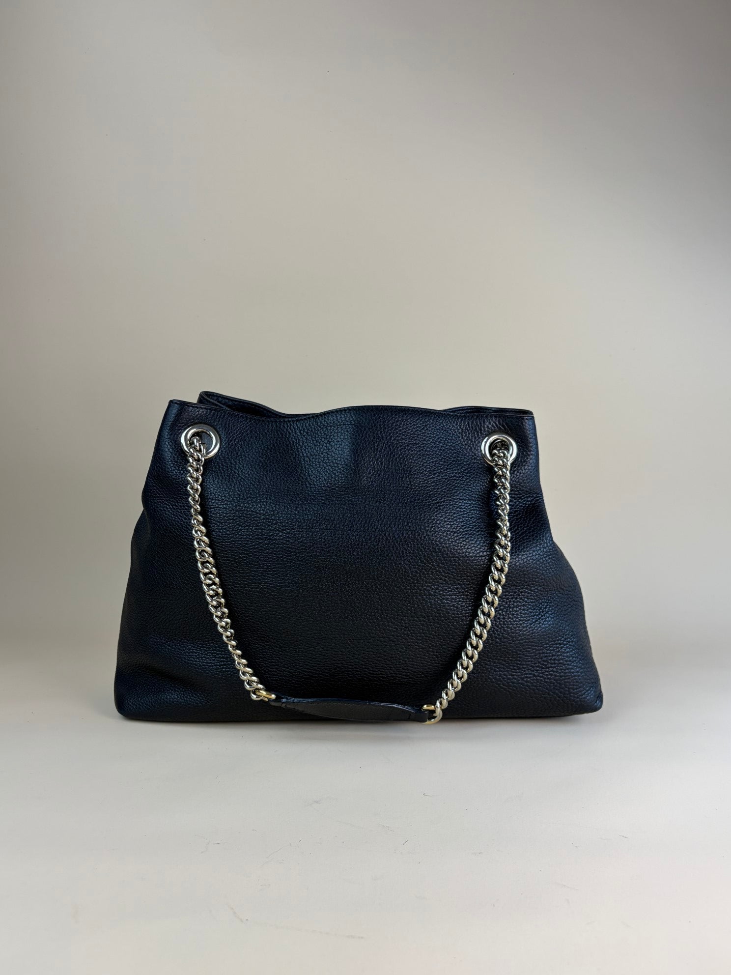 Gucci pebbled soho black shoulder bag-shoulder bag-Gucci-The Closet Egypt