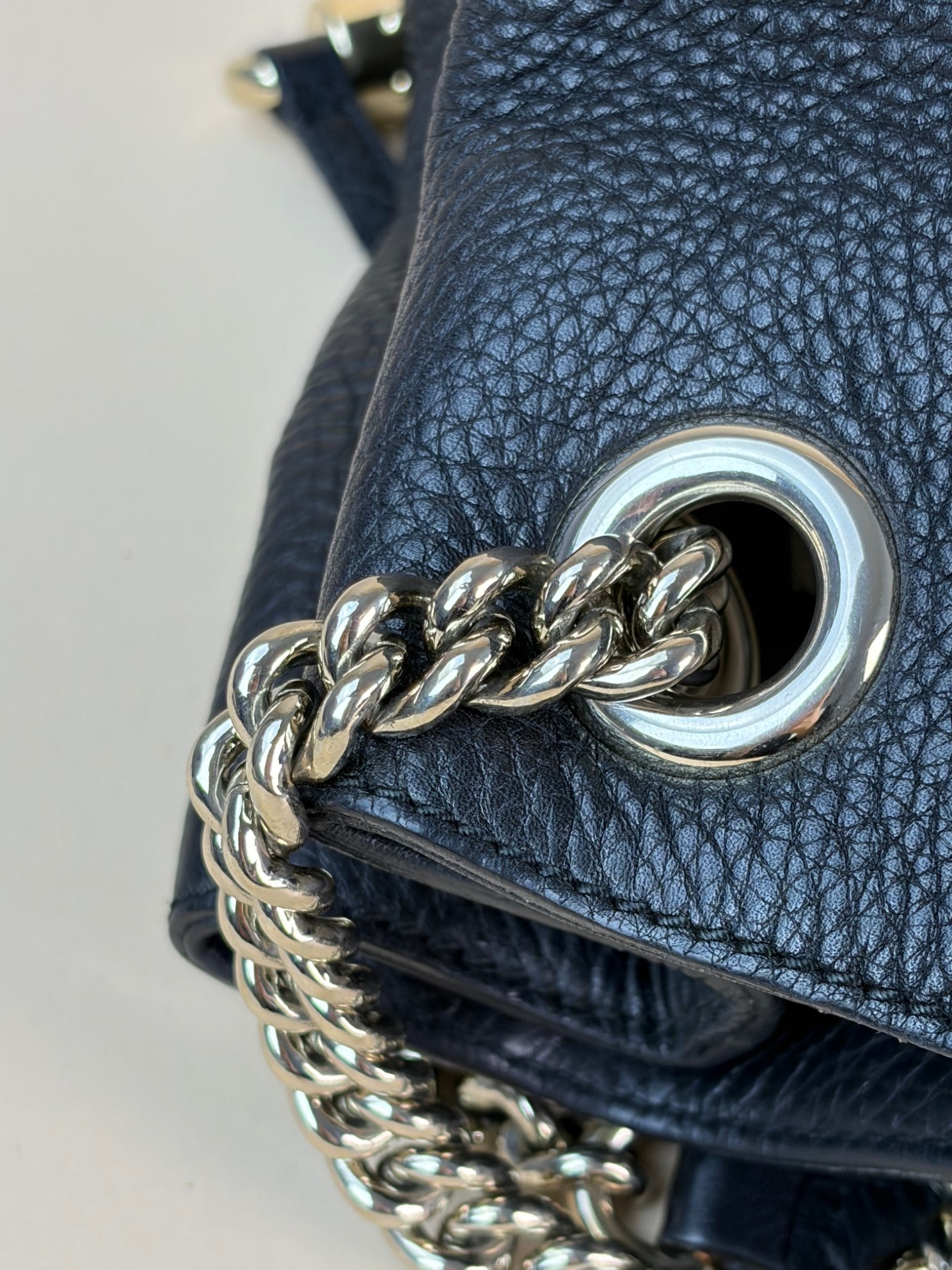 Gucci pebbled soho black shoulder bag-shoulder bag-Gucci-The Closet Egypt