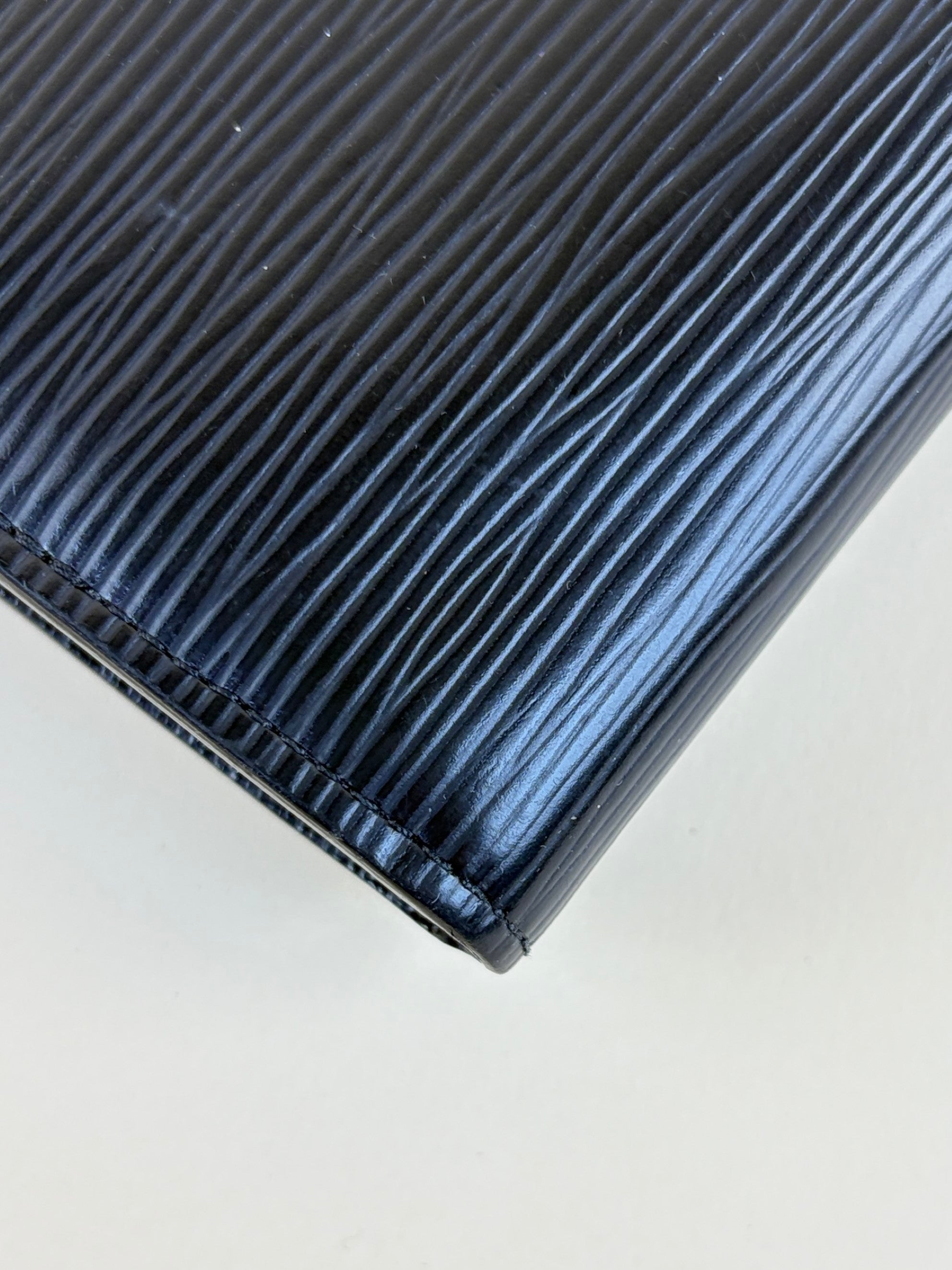 Louis Vuitton Black Sarah NM Wallet