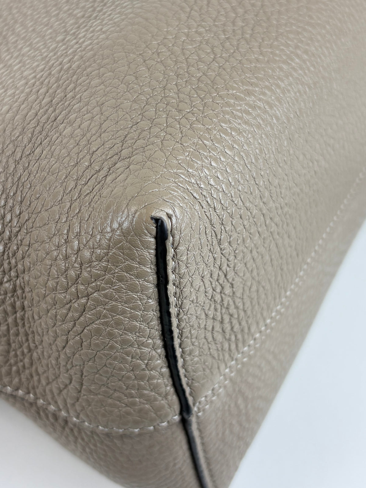 Fendi dove grey calfskin by the way selleria 192 medium