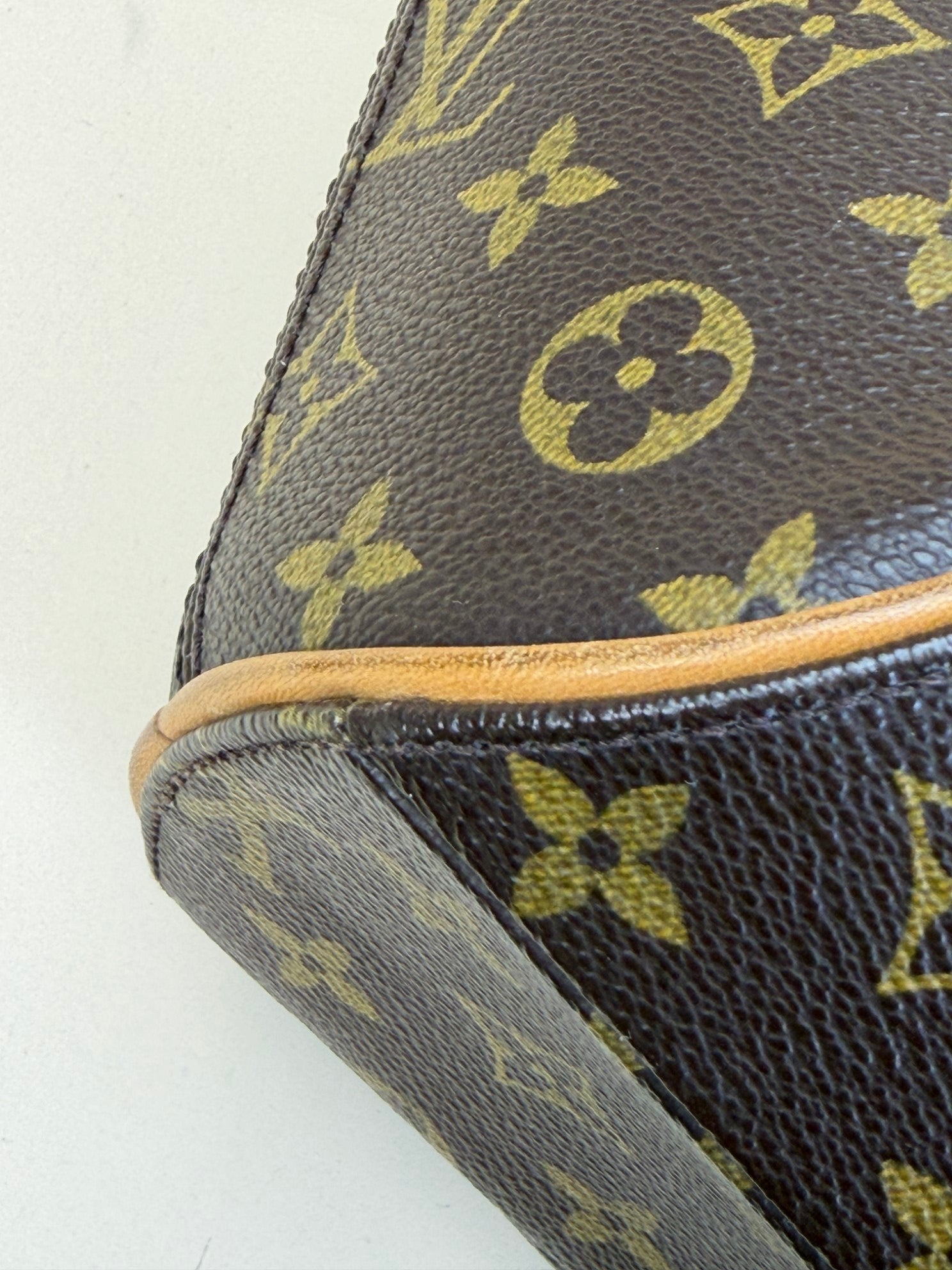 LOUIS VUITTON monogram ellipse mm bag-top handle-Louis Vuitton-The Closet Egypt