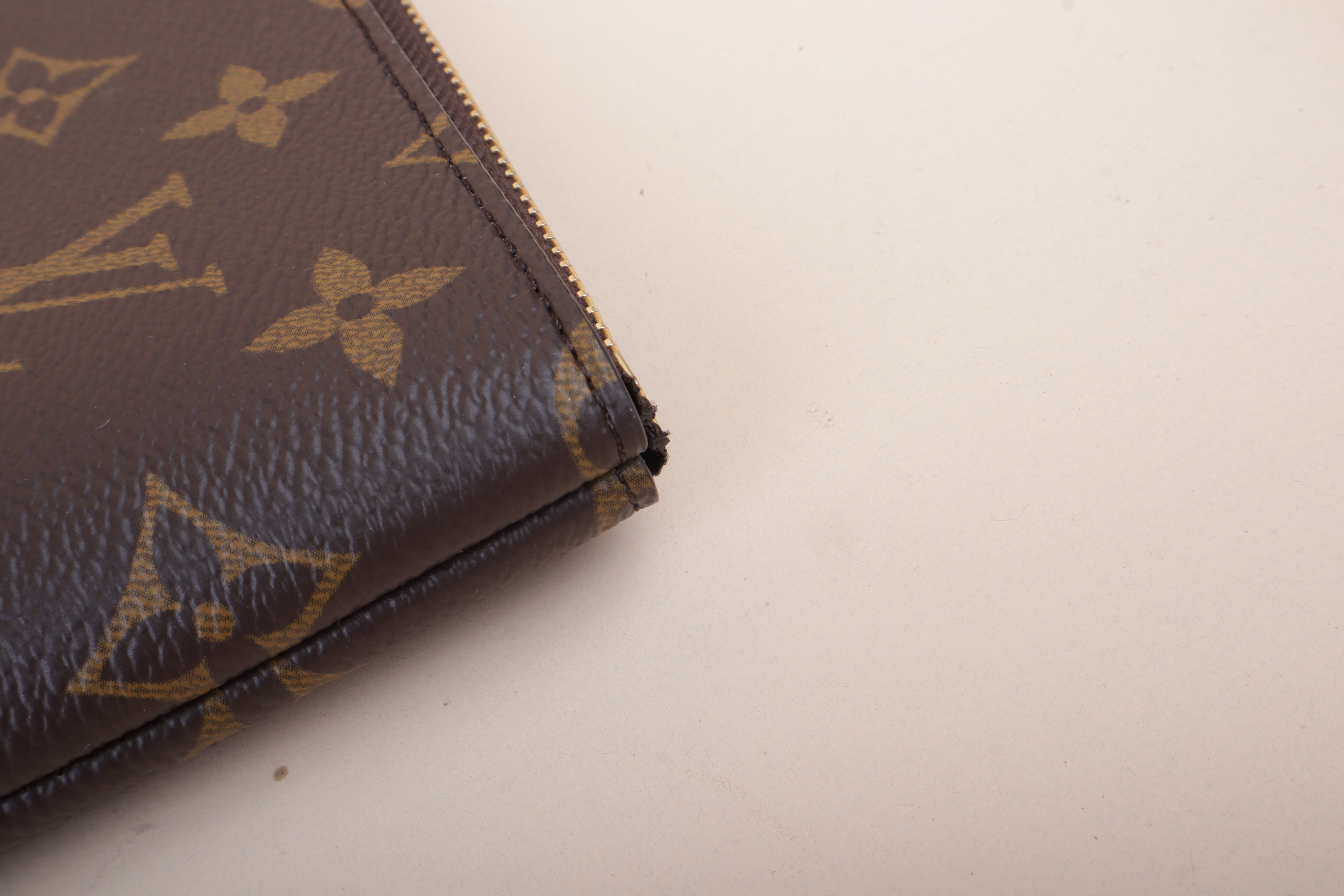 Louis Vuitton Monogram Key L Zip Pouch