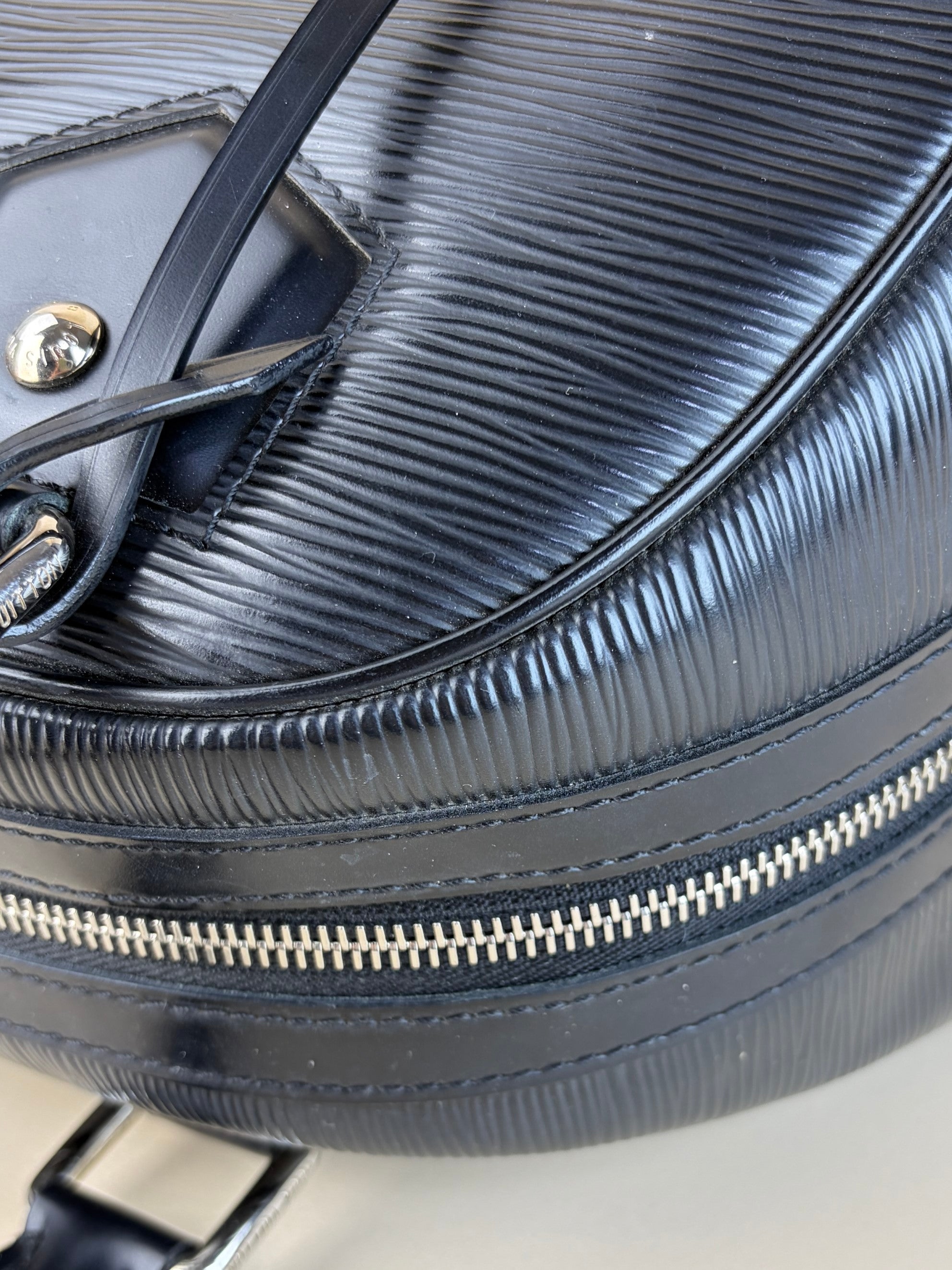 Louis Vuitton Black Epi leather Montaigne pm bag