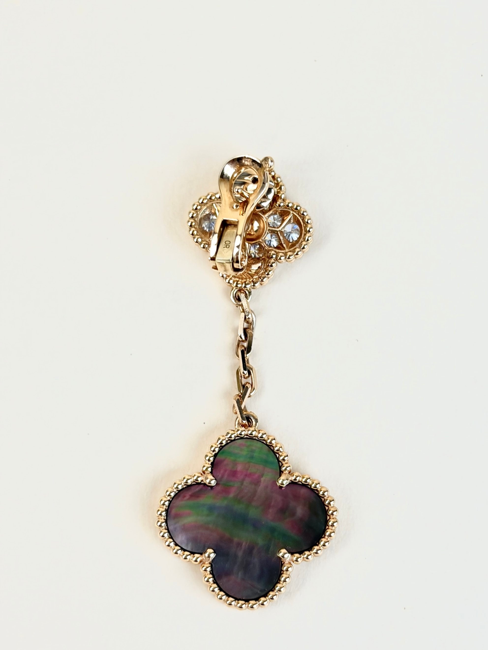 Van Cleef magic alhambra 2motifs 18 k rose gold and grey mother of pearl