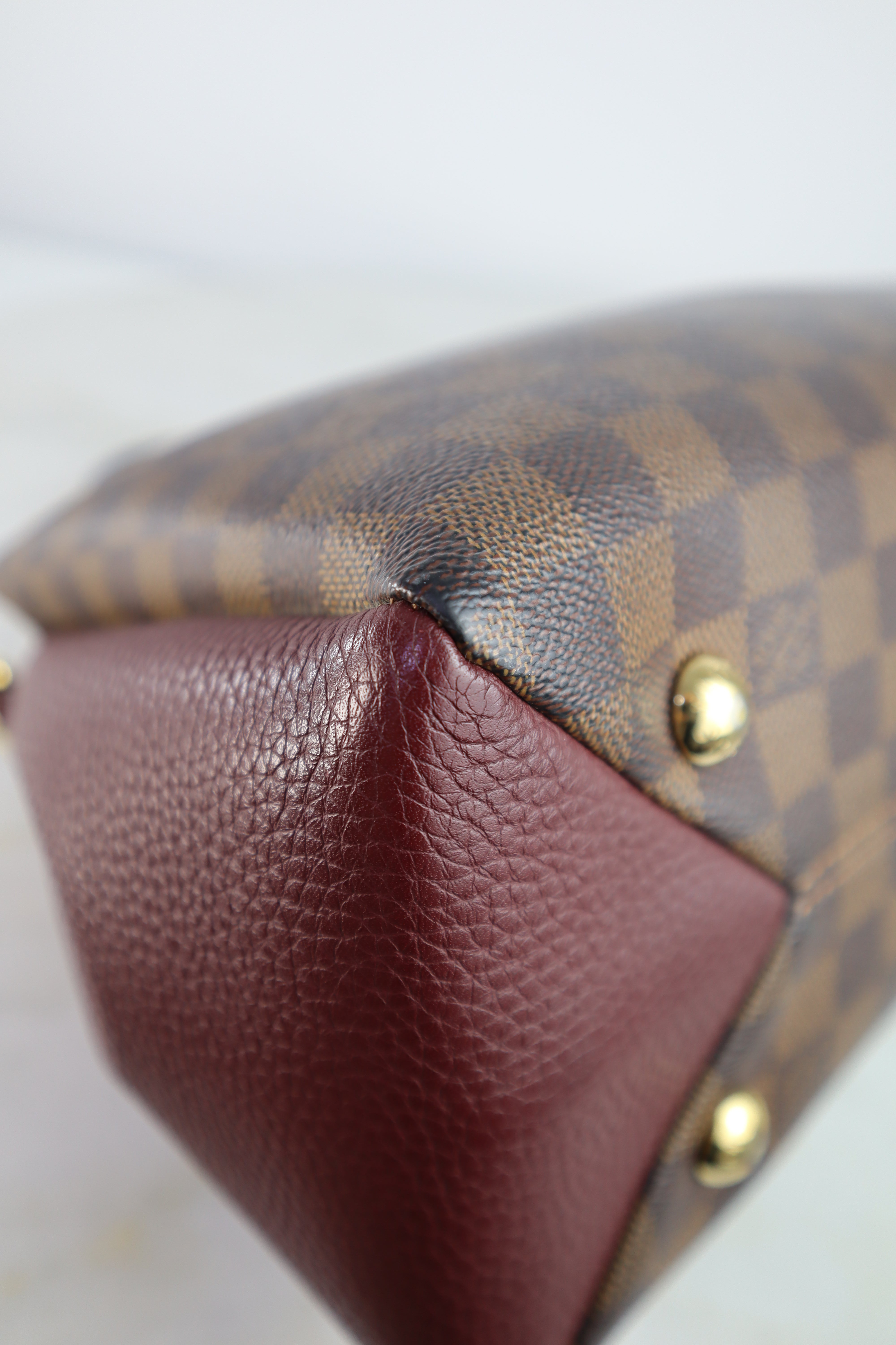 Louis Vuitton Damier Ebene Bordeaux Brittany Bag W/ Strap