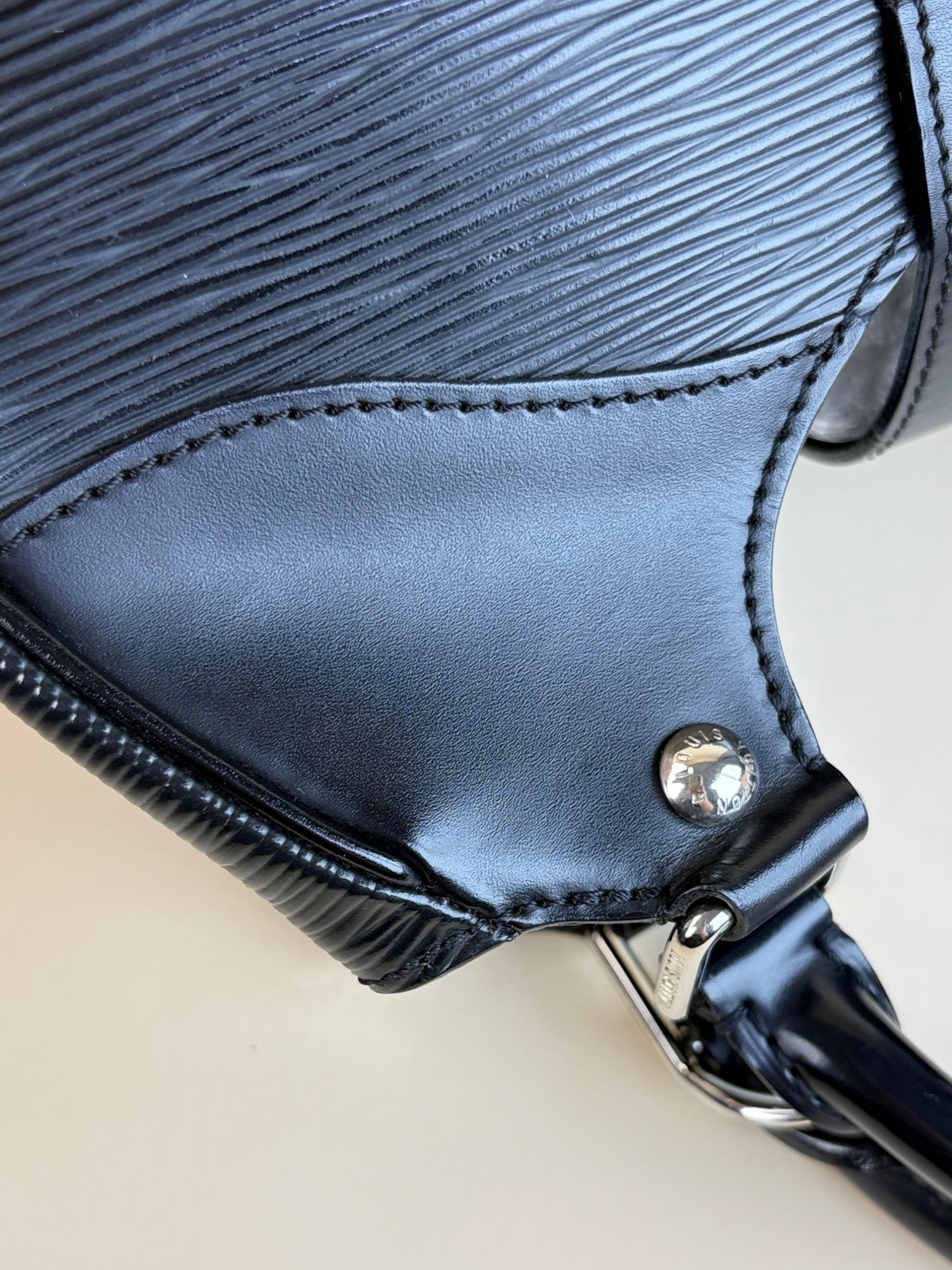 Louis Vuitton black epi leather Montaigne tote bag