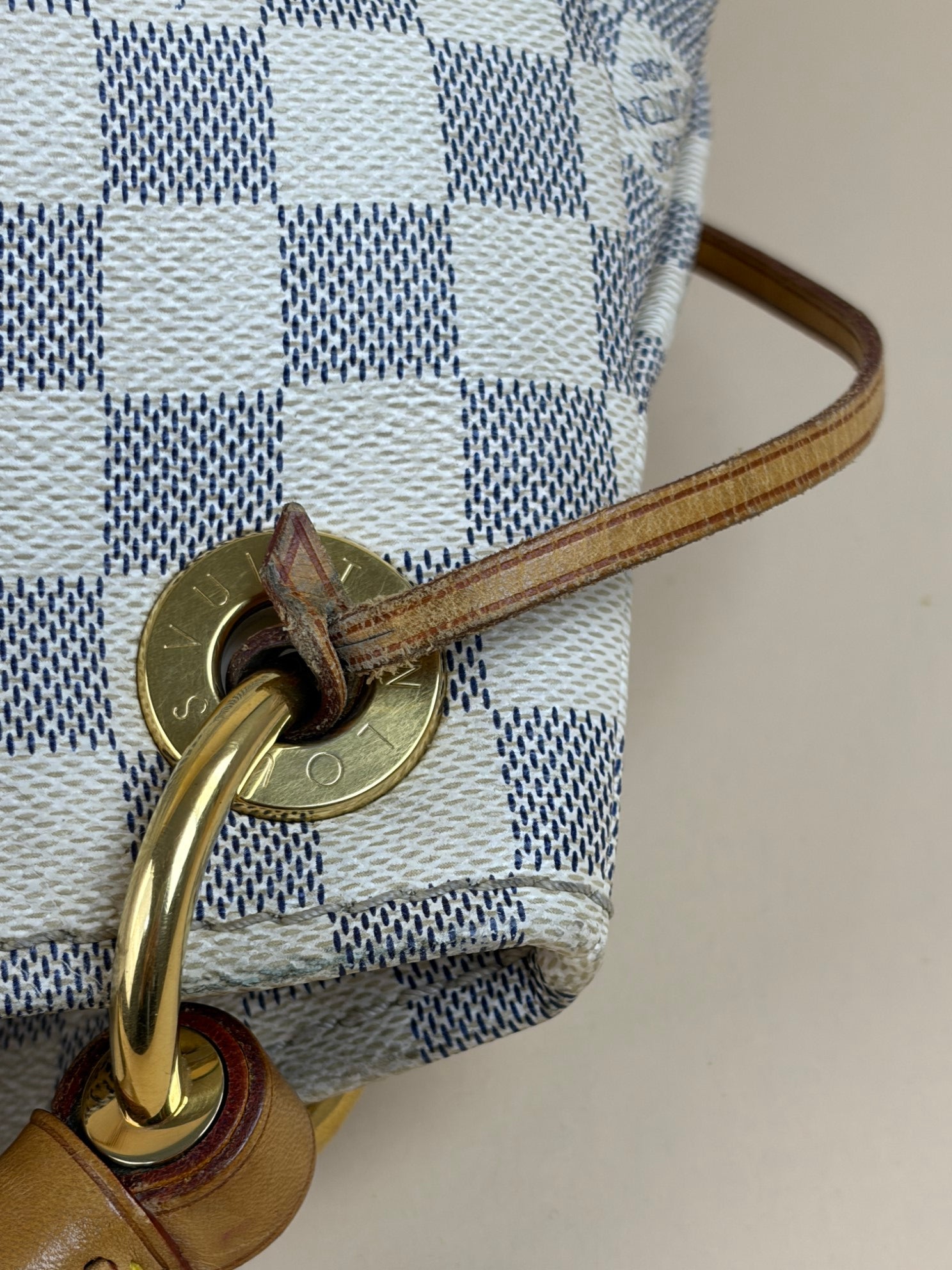 Louis Vuitton Damier azure Artsy Bag