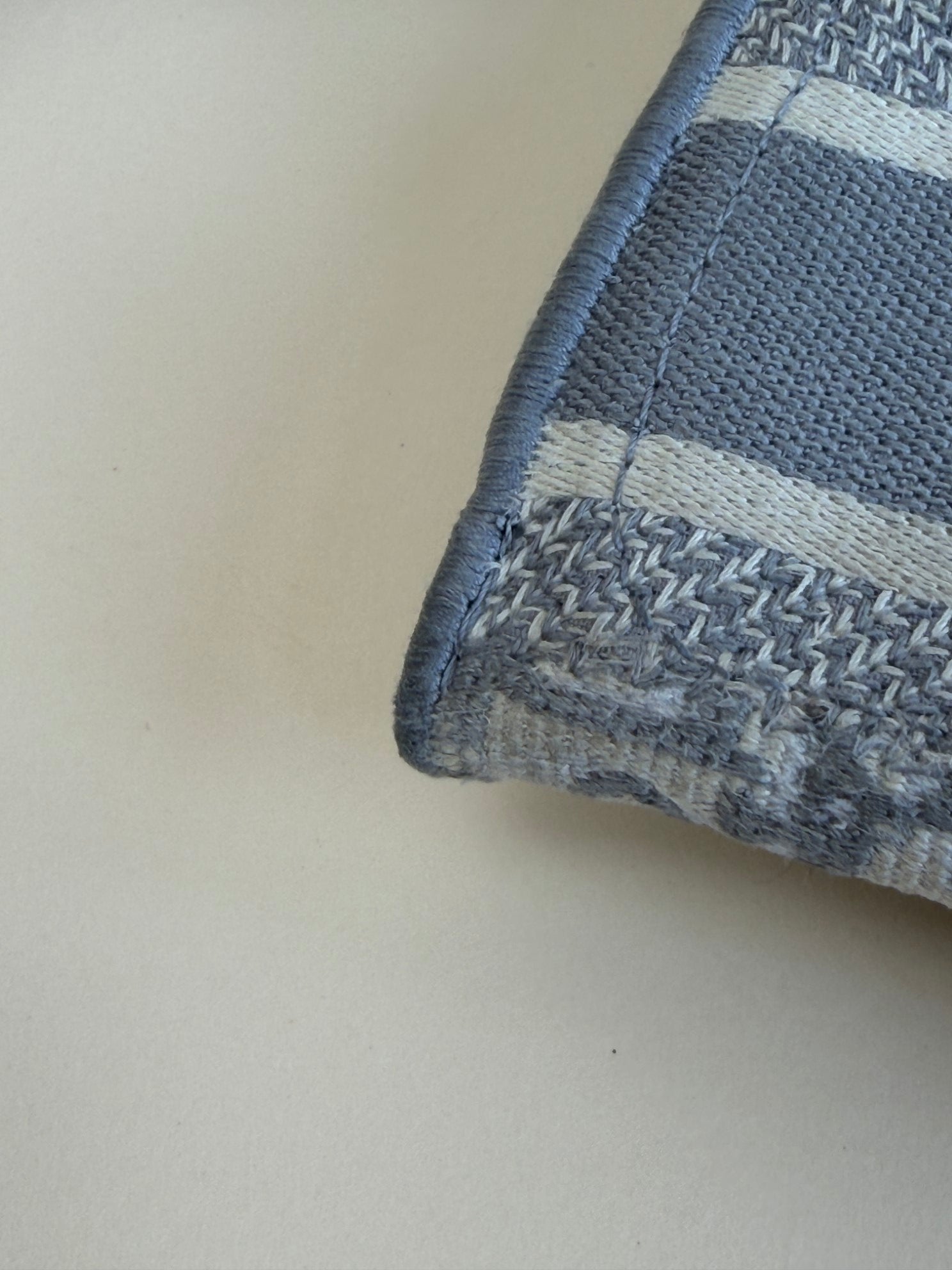 DIOR grey slim saddle pouch