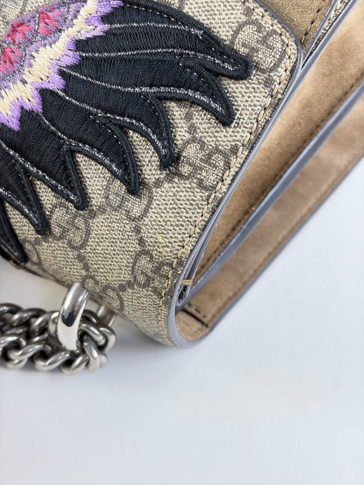 Gucci GG Supreme monogram Embroidered medium Dionysus