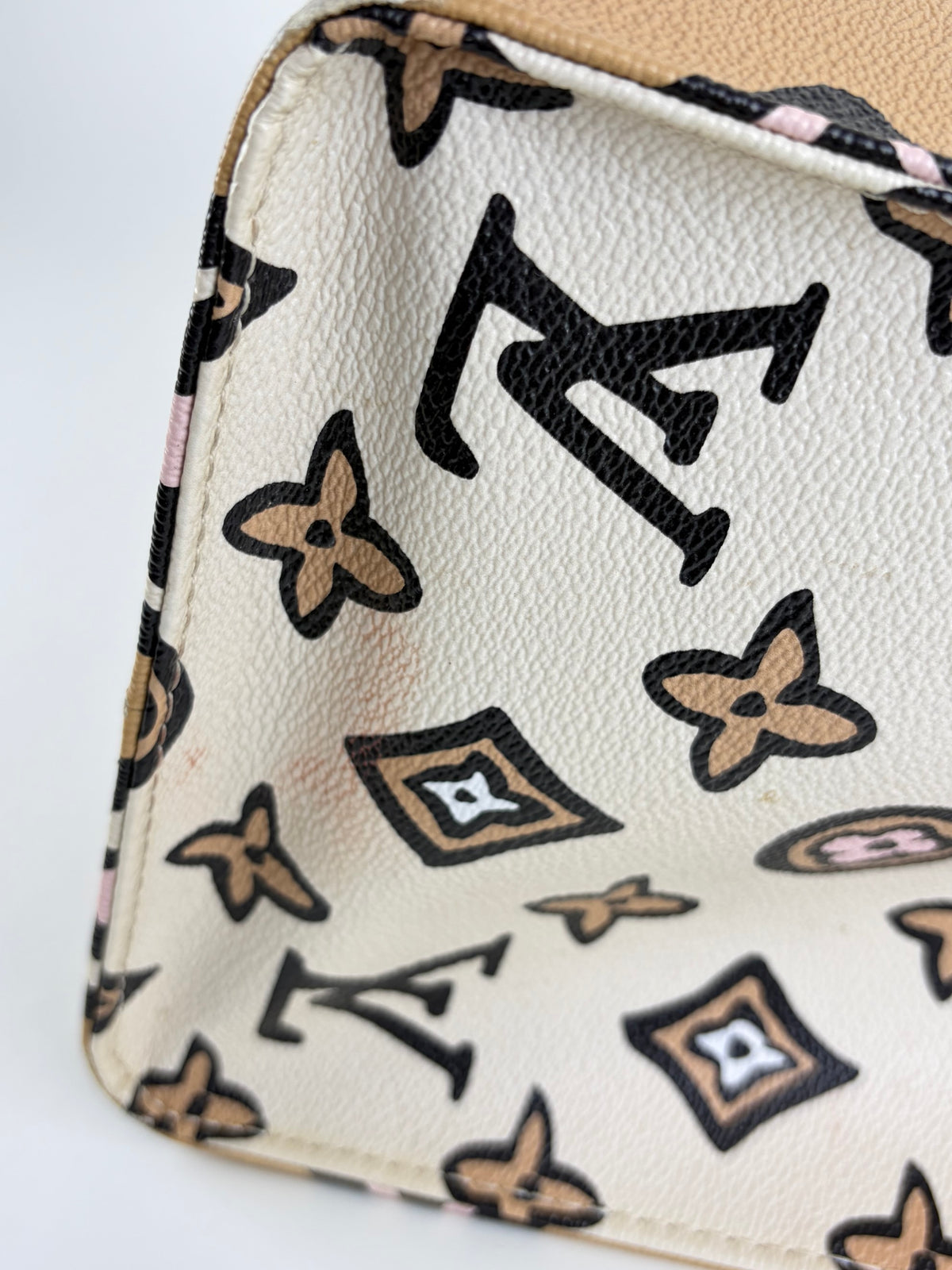 Louis Vuitton Monogram giant wild at heart on the go gm Arizona