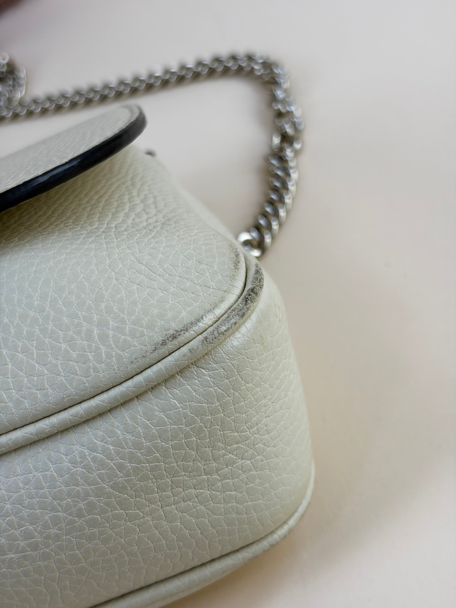 Gucci Off White Soho GG Chain Flap Shoulder Bag