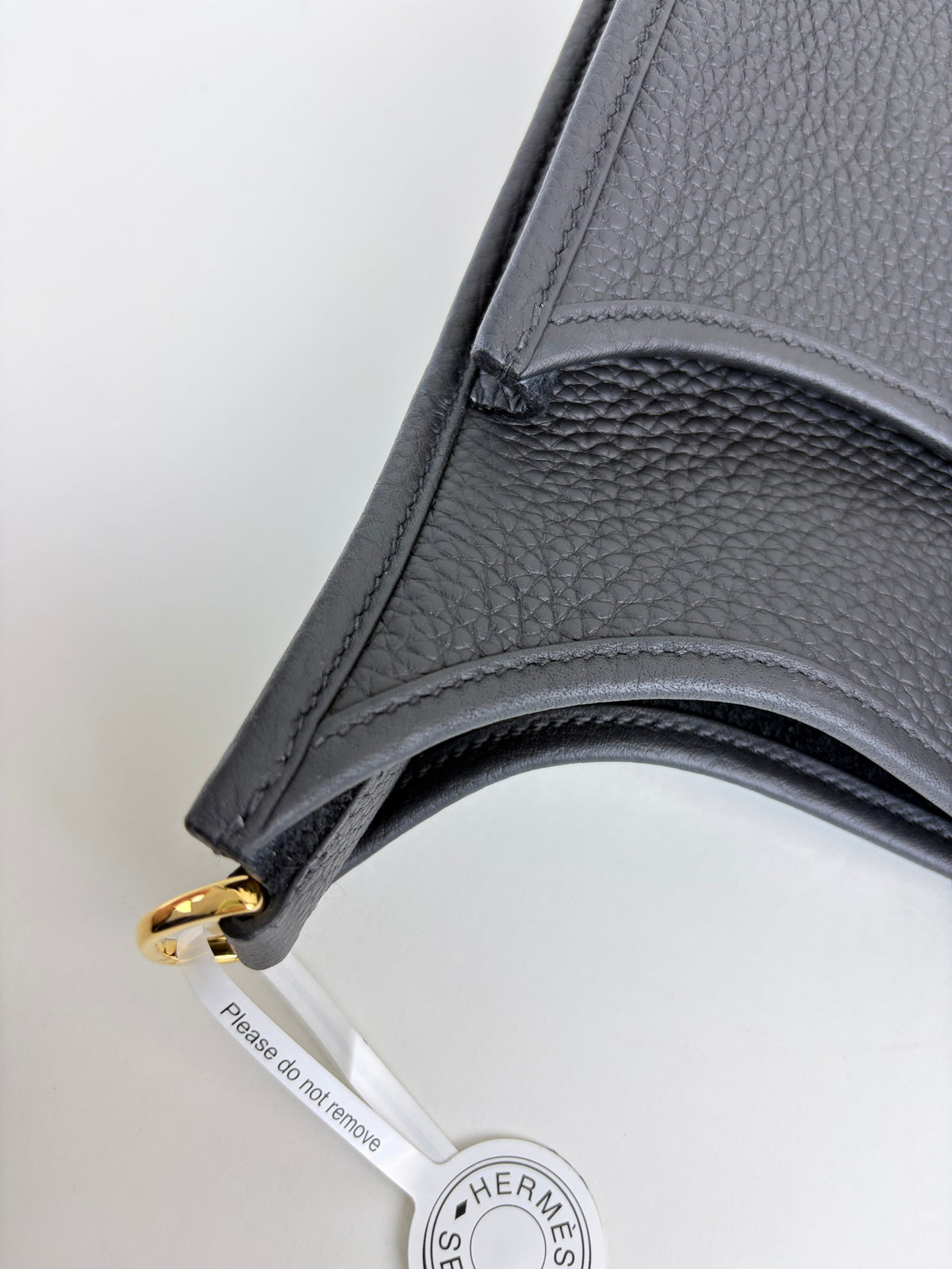 Hermes Evelyne III 29 noir Clemence leather Bag