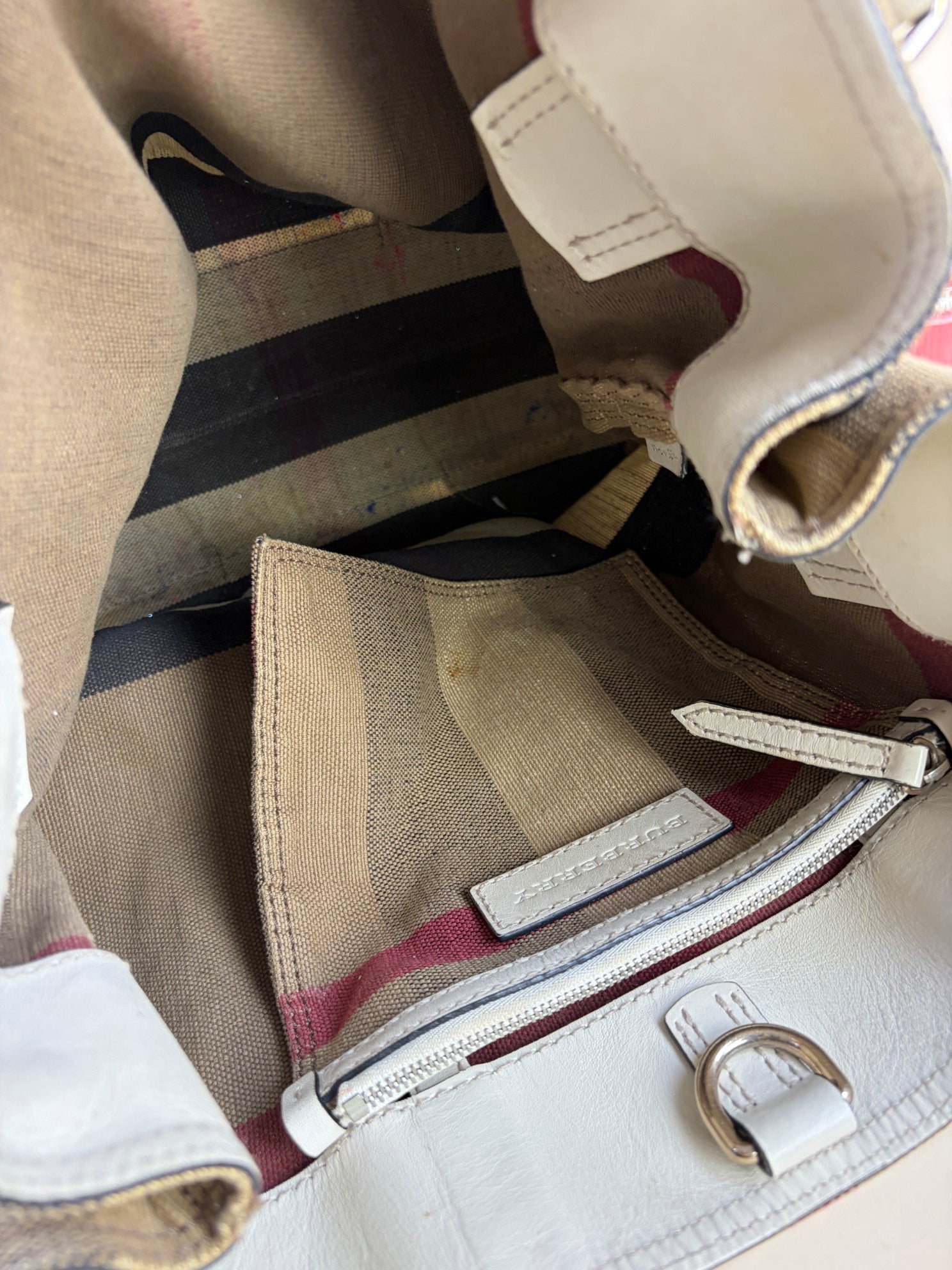 Burberry White Maidstone House Check Bucket Shoulder Bag