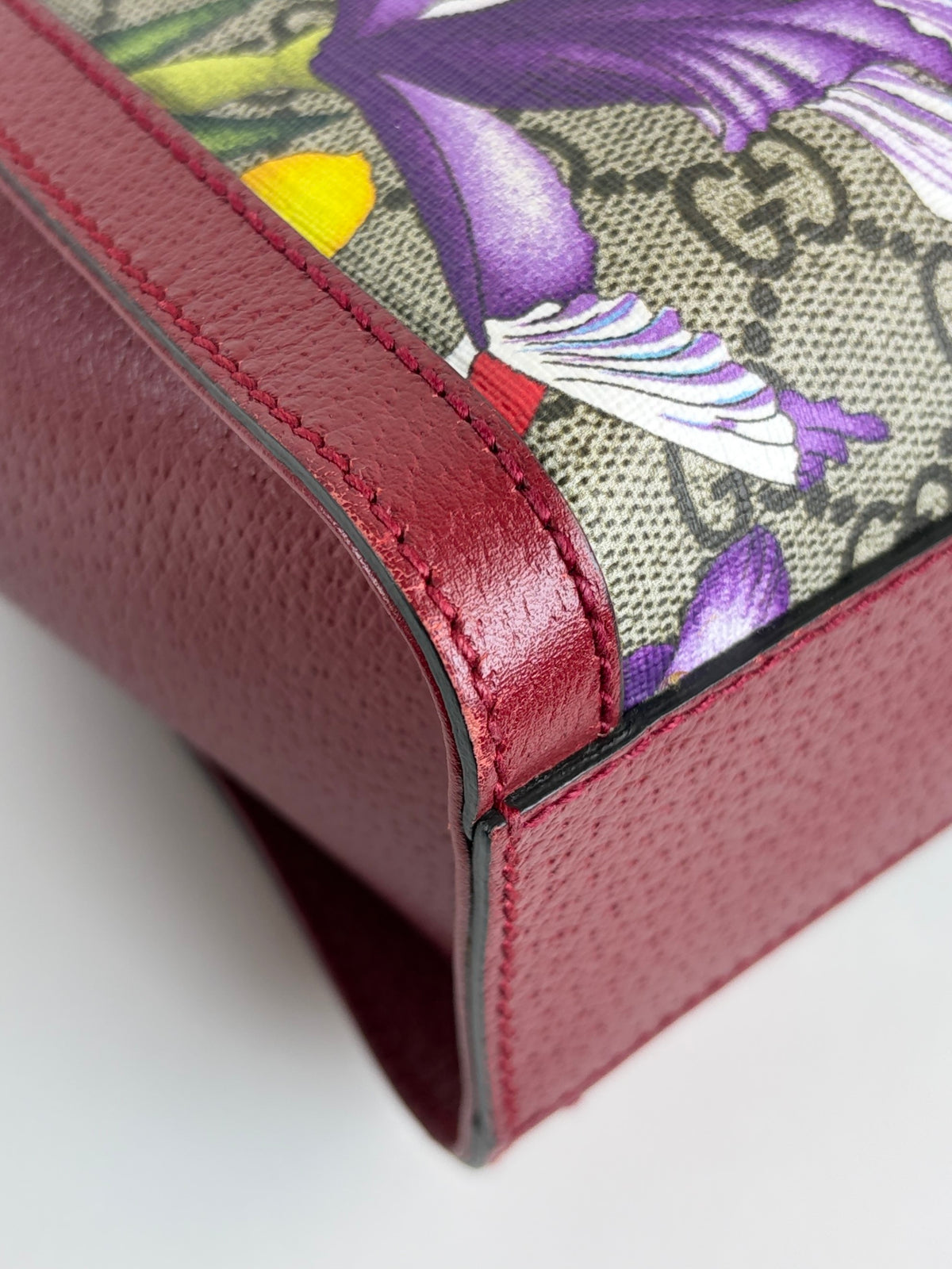 Gucci red leather and gg supreme flora monogram Ophidia Small Tote Bag