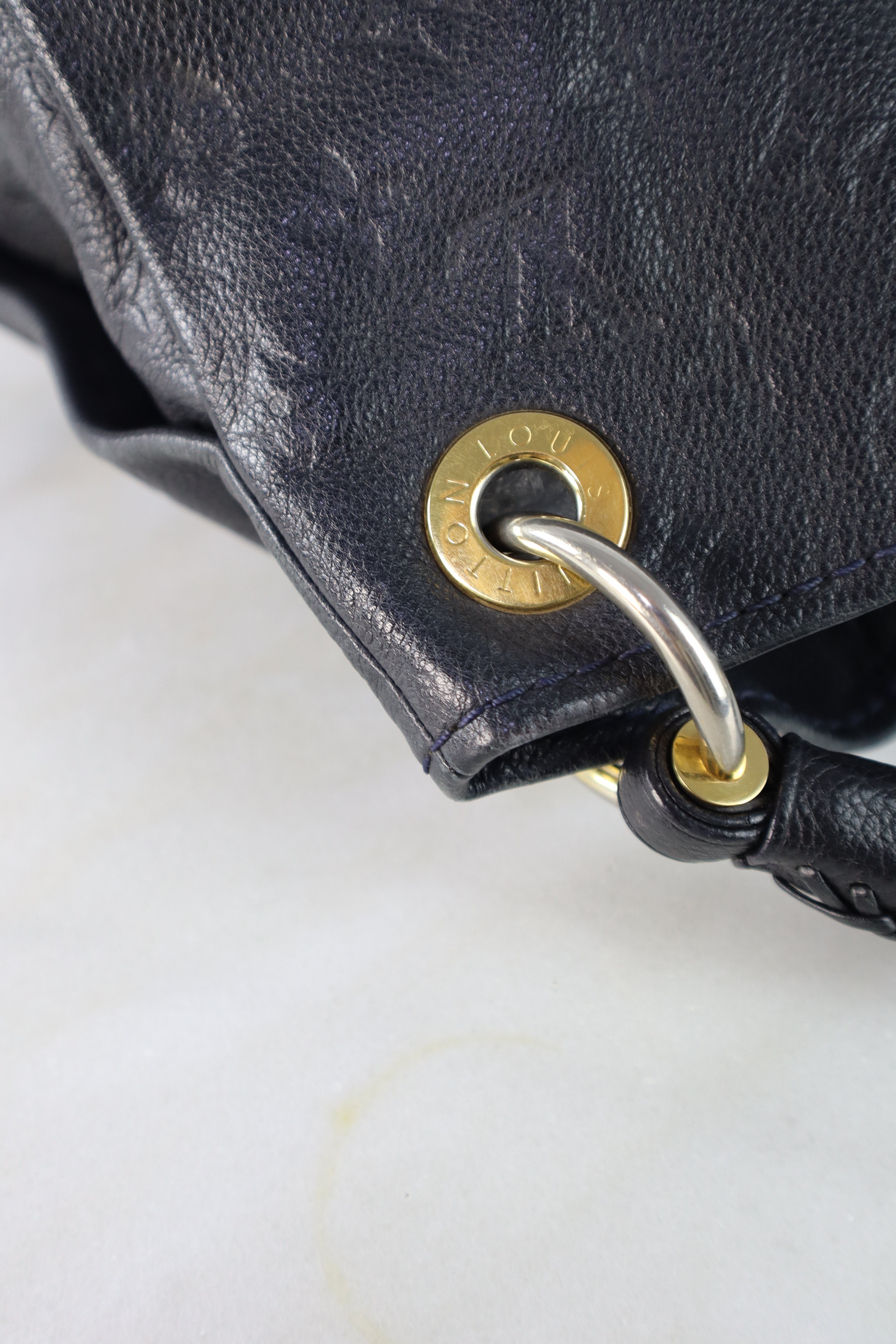 Louis Vuitton Dark Blue Monogram Empreinte Artsy MM Shoulder Bag