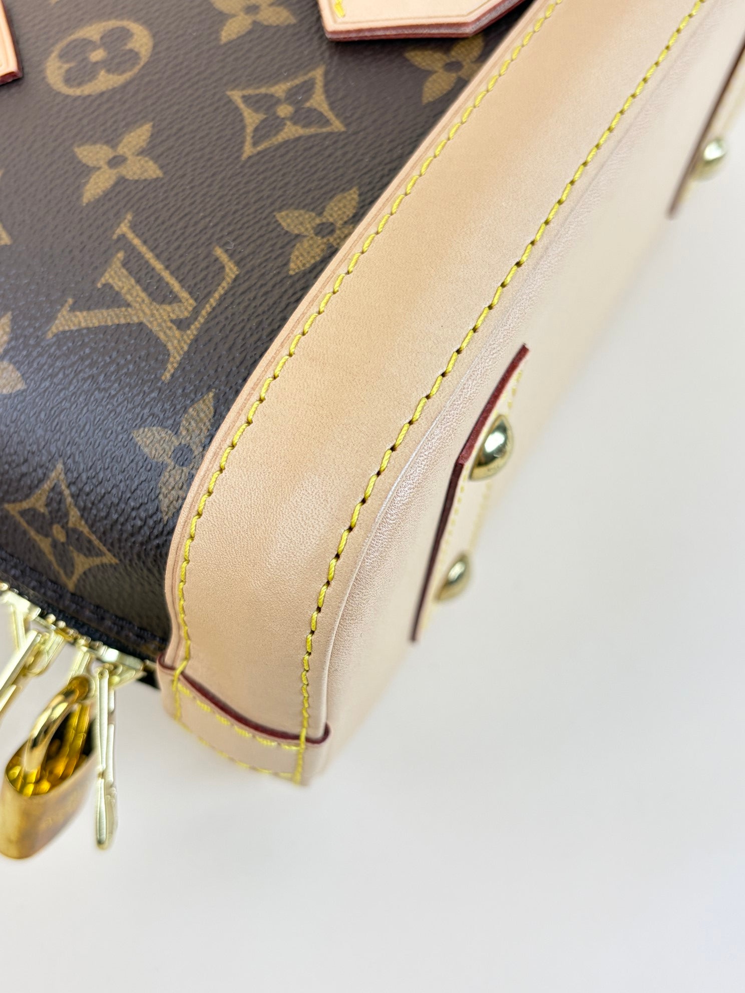 Louis Vuitton Monogram Alma BB Hand bag