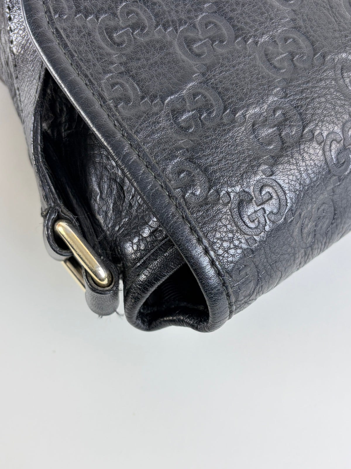 Gucci guccissima leather small flap messenger bag