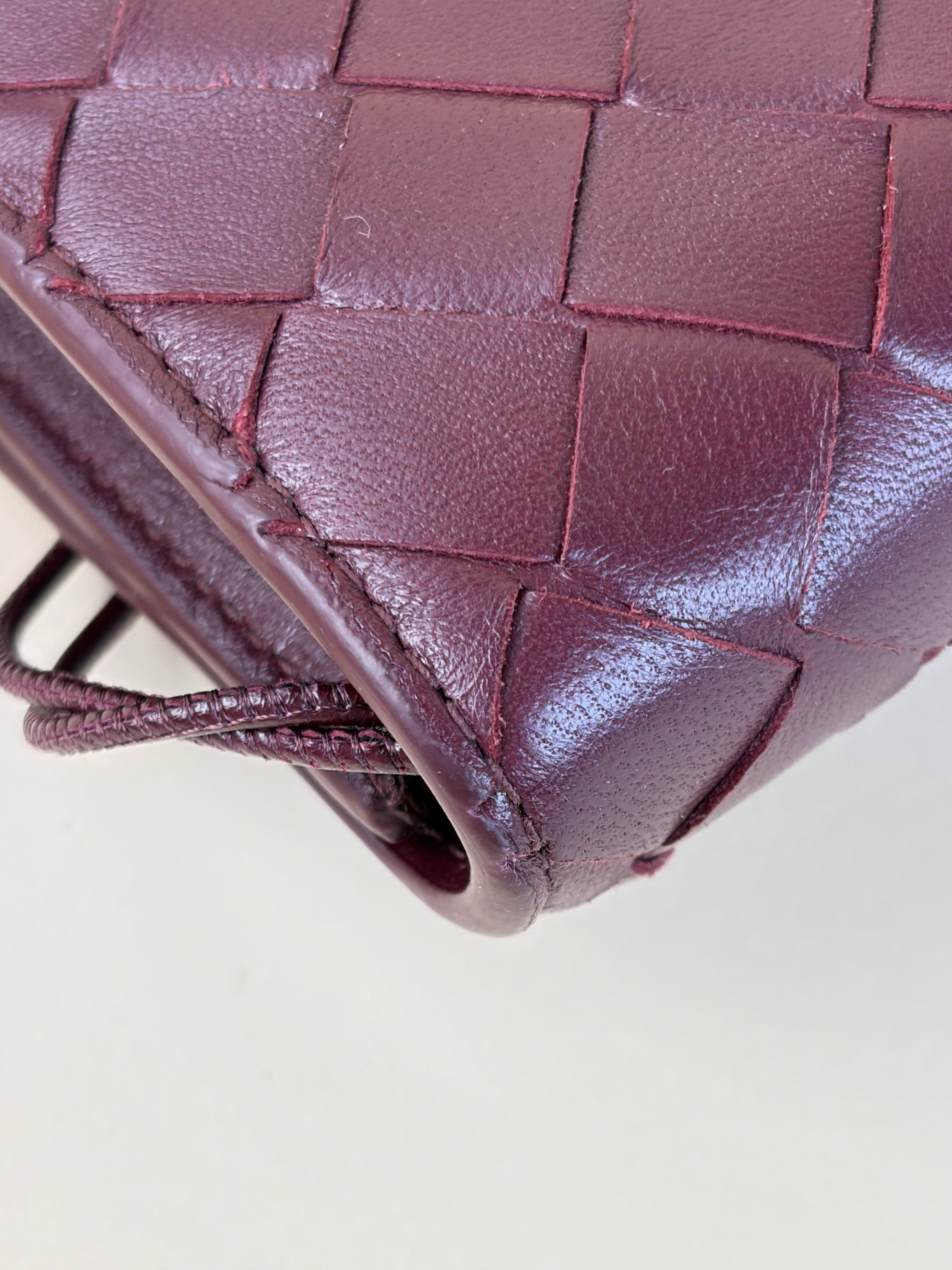 Bottega Veneta burgundy Andiamo clutch